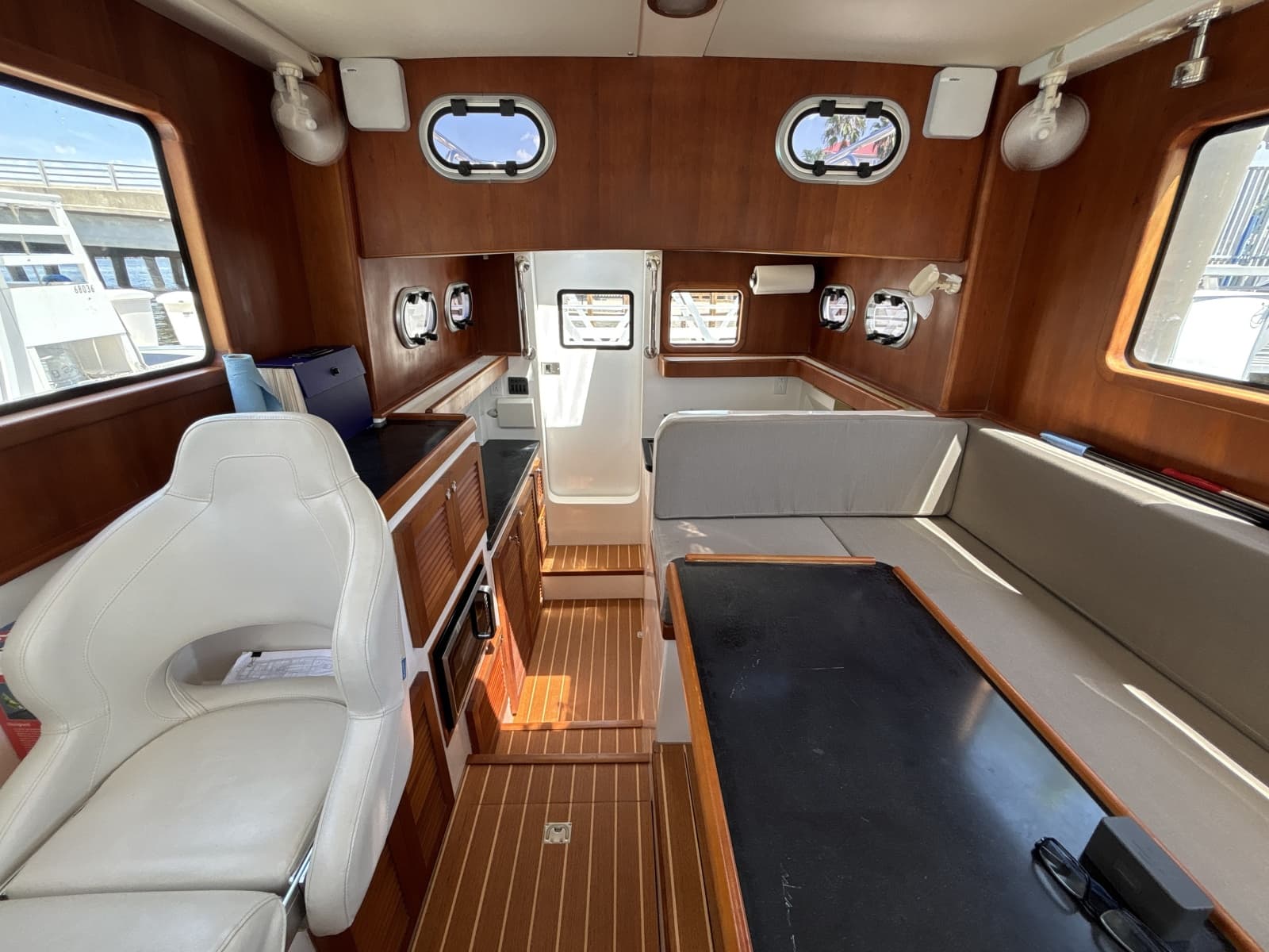 2022 SeaPiper 35 Trawler - Photo 13