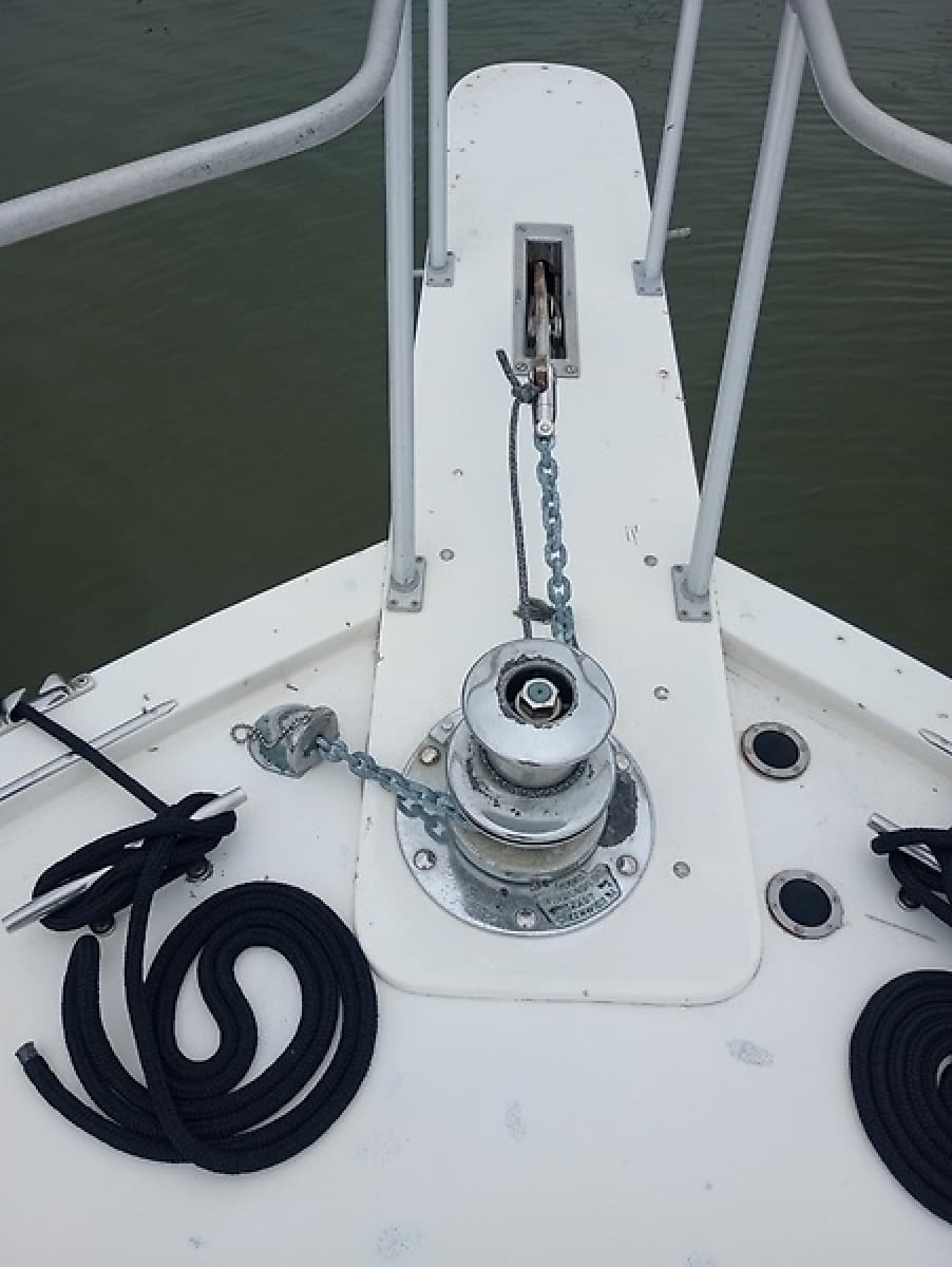 1989 Viking 48 Convertible - Photo 10