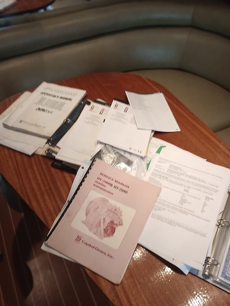 1989 Viking 48 Convertible - Photo 52