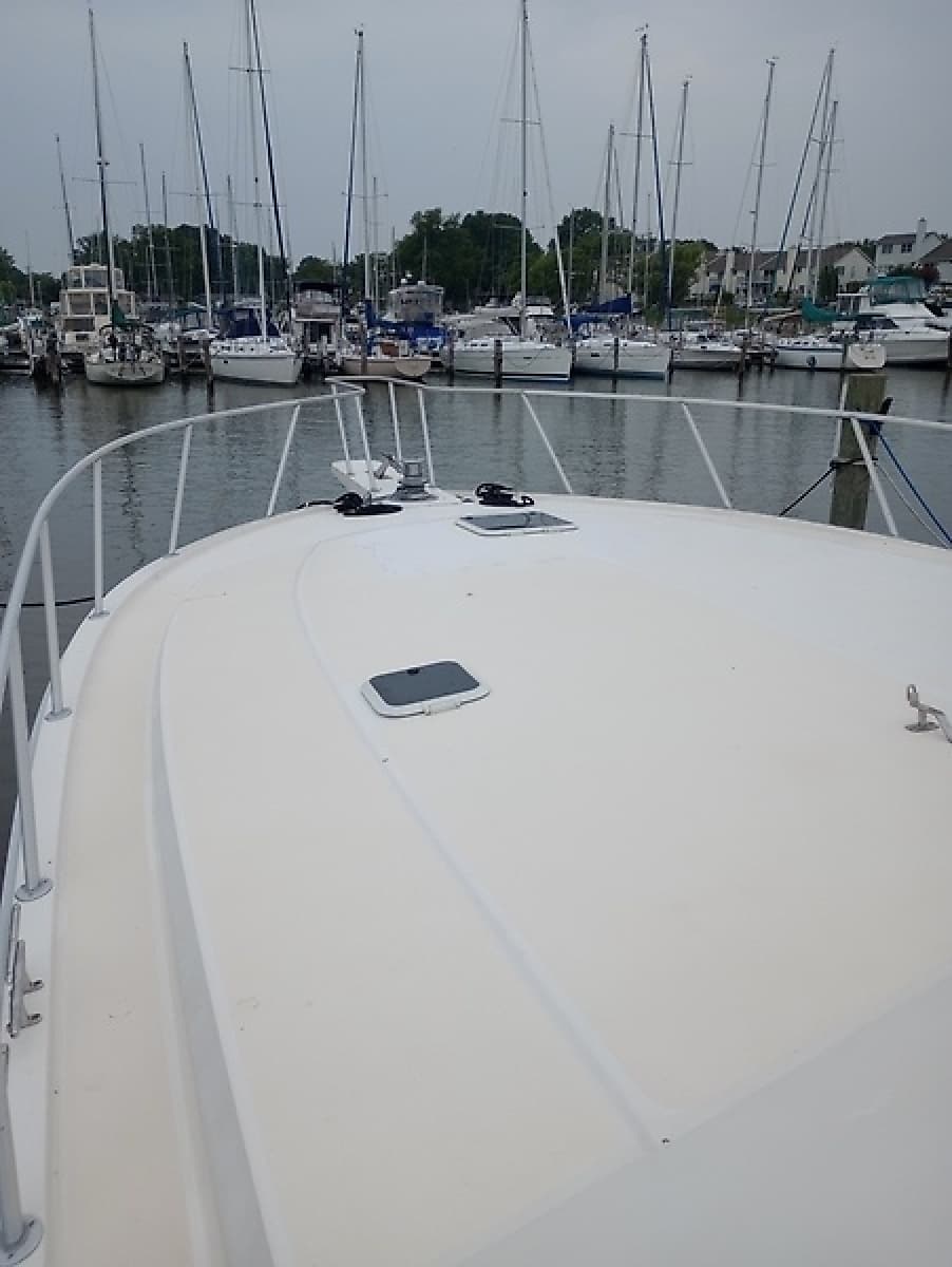 1989 Viking 48 Convertible - Photo 8
