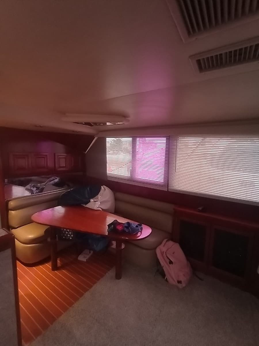 1989 Viking 48 Convertible - Photo 13
