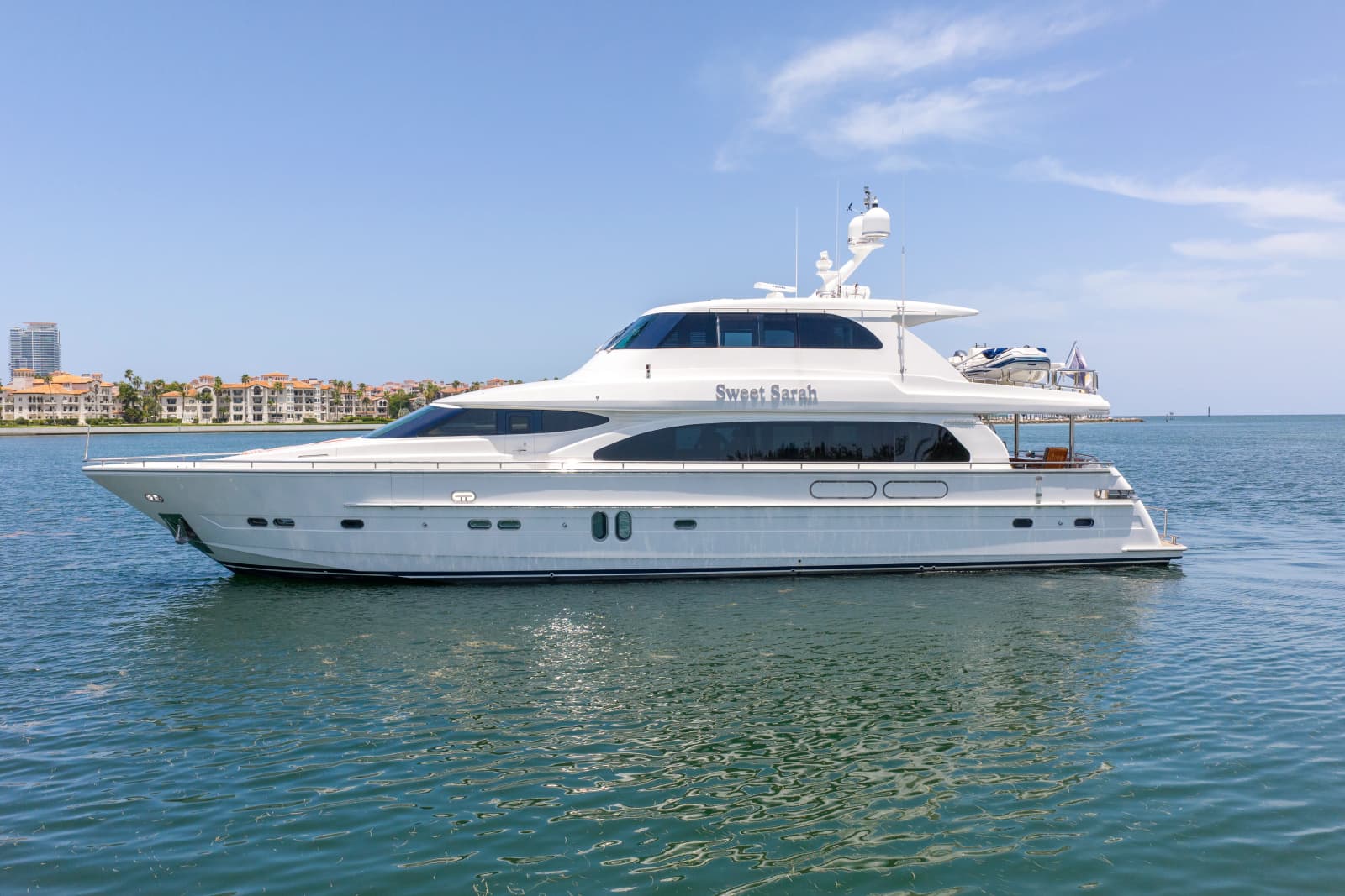 2006 Horizon 82 Skylounge - Photo 5