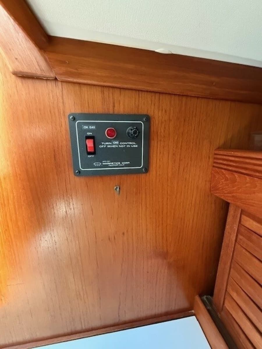 1988 Sabre 42 CN Sloop - Photo 32