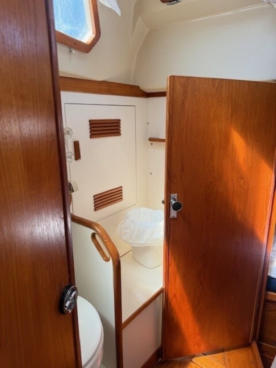 1988 Sabre 42 CN Sloop - Photo 23
