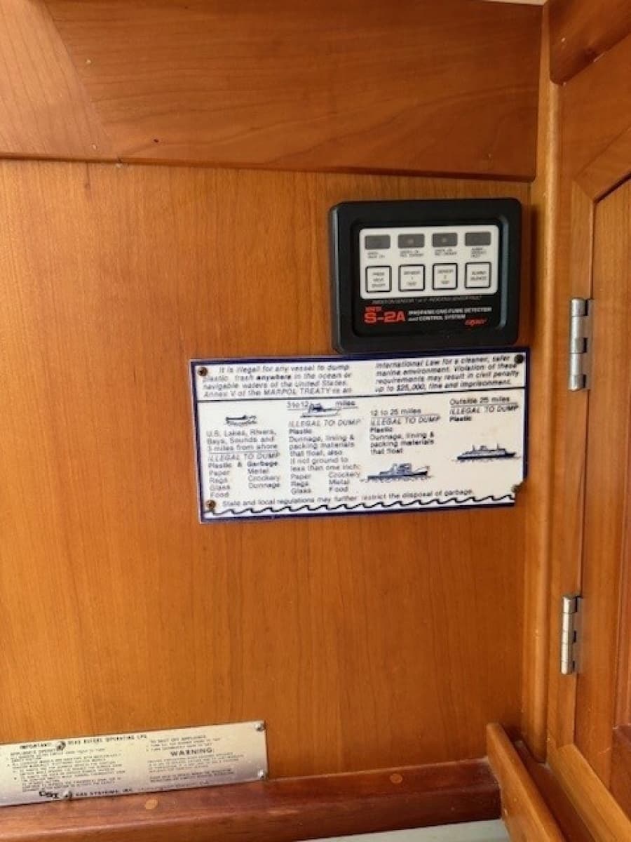 1998 Sabre 402 - Photo 97