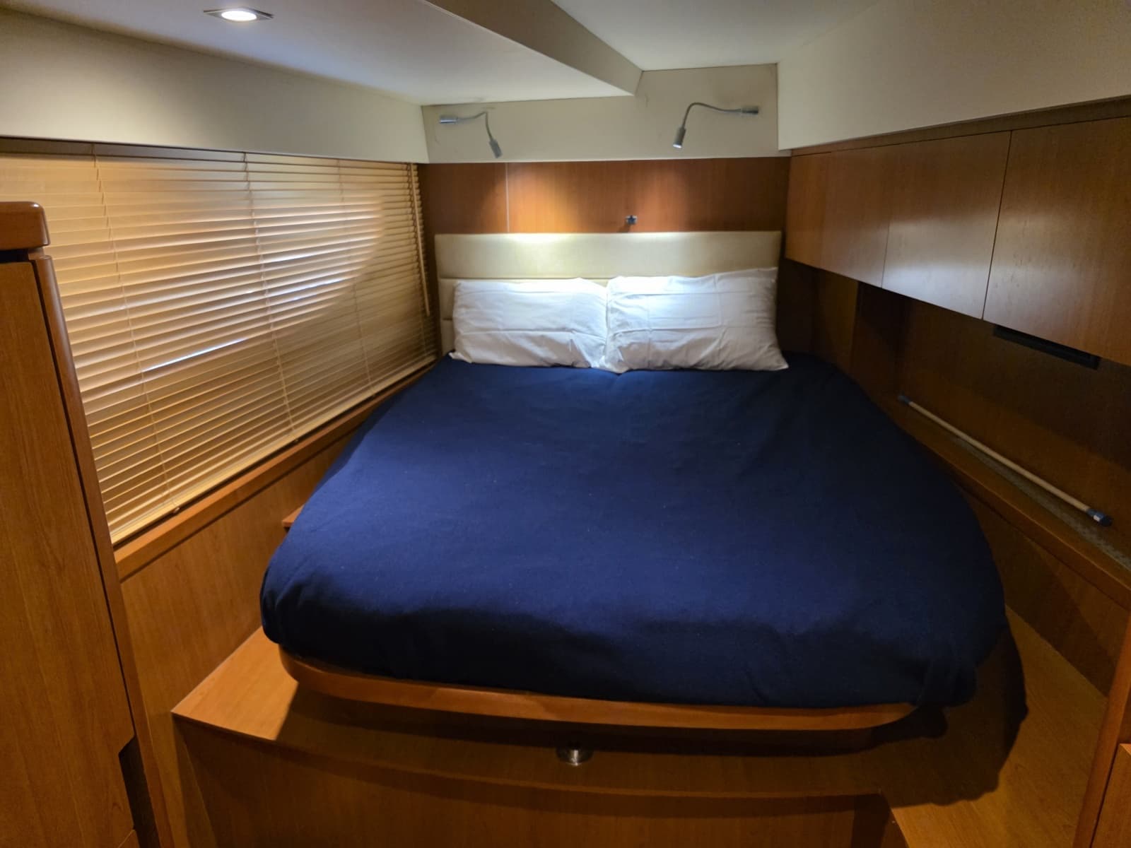 2016 Aquila 48 - Photo 15