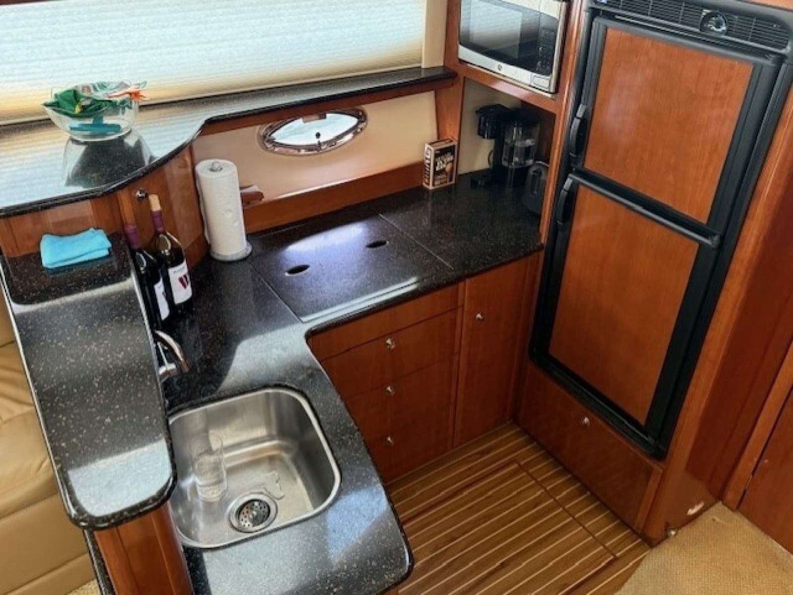 2007 Meridian 408 Aft Cabin - Photo 14