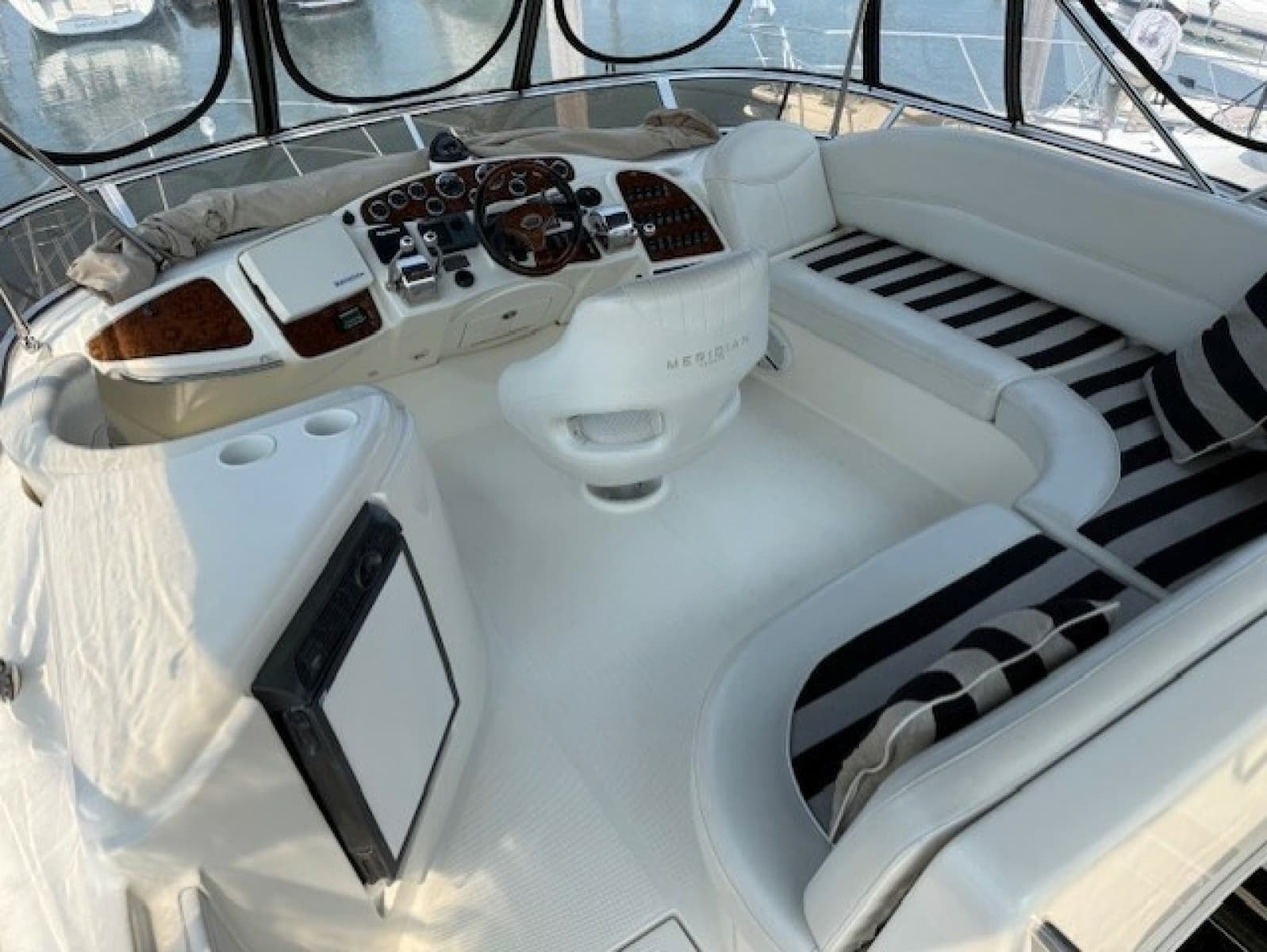 2007 Meridian 408 Aft Cabin - Photo 10