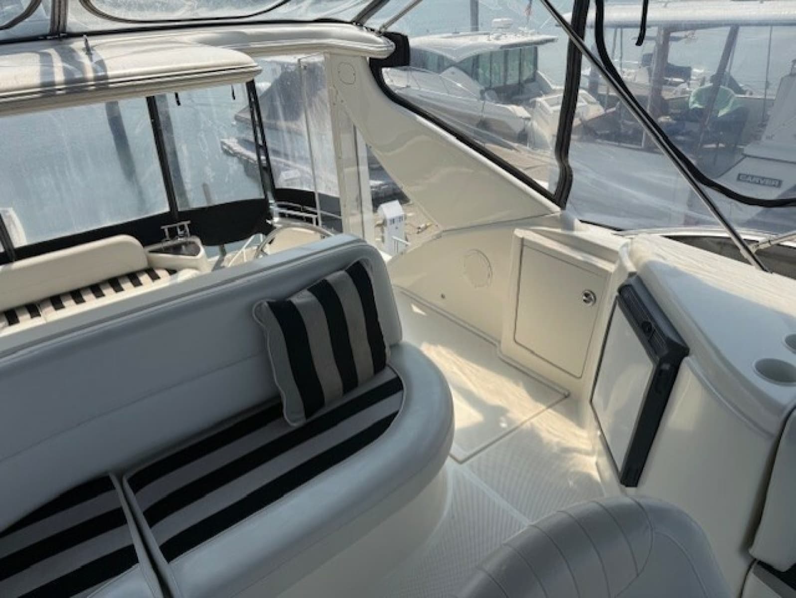 2007 Meridian 408 Aft Cabin - Photo 11