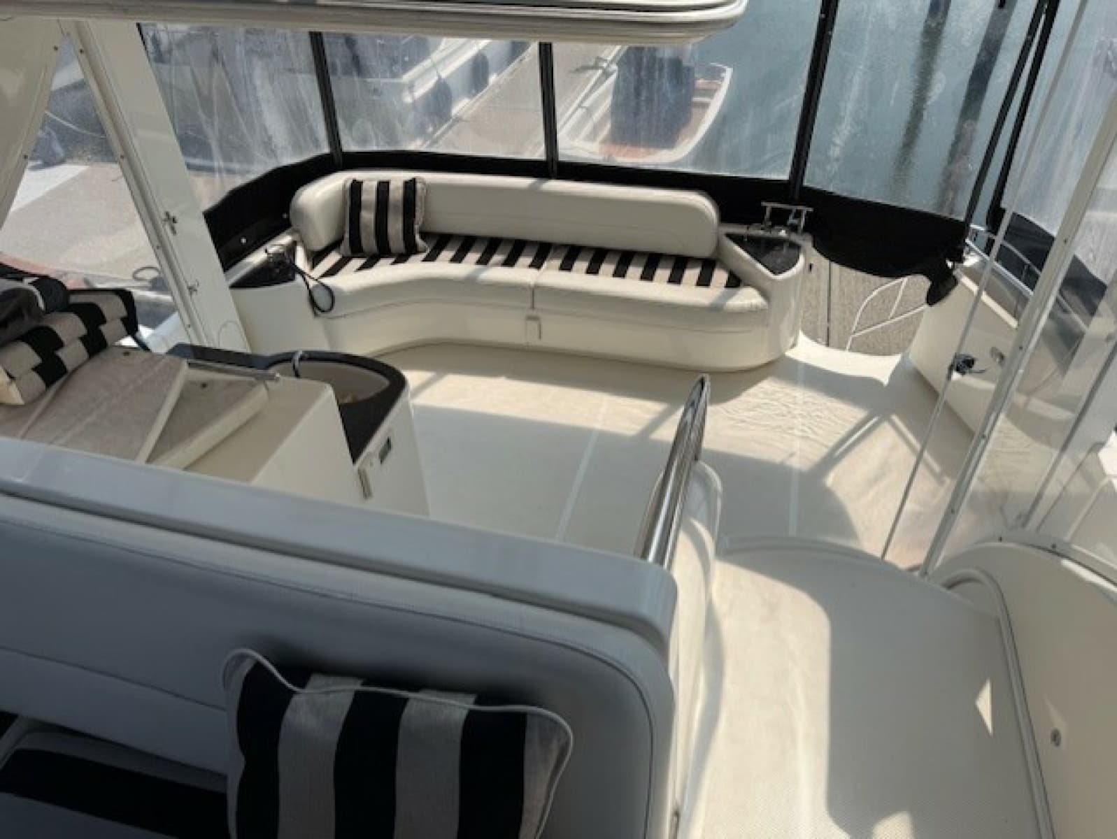 2007 Meridian 408 Aft Cabin - Photo 9