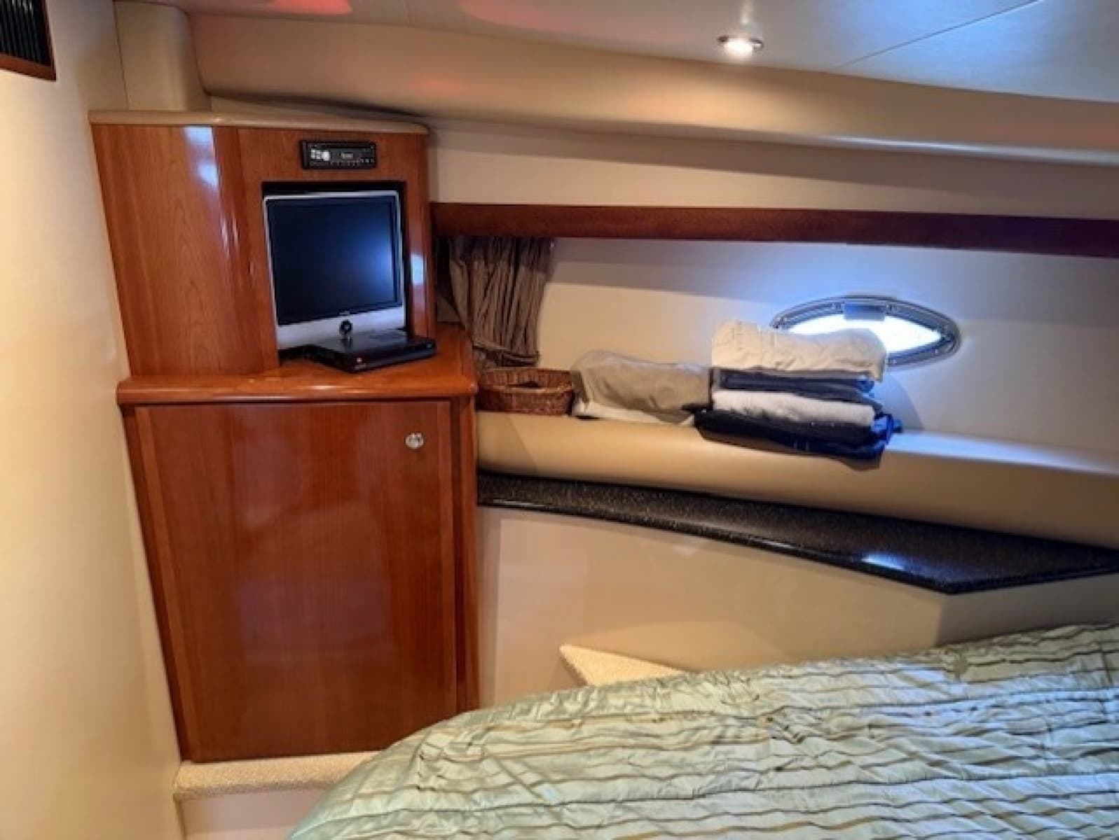 2007 Meridian 408 Aft Cabin - Photo 22