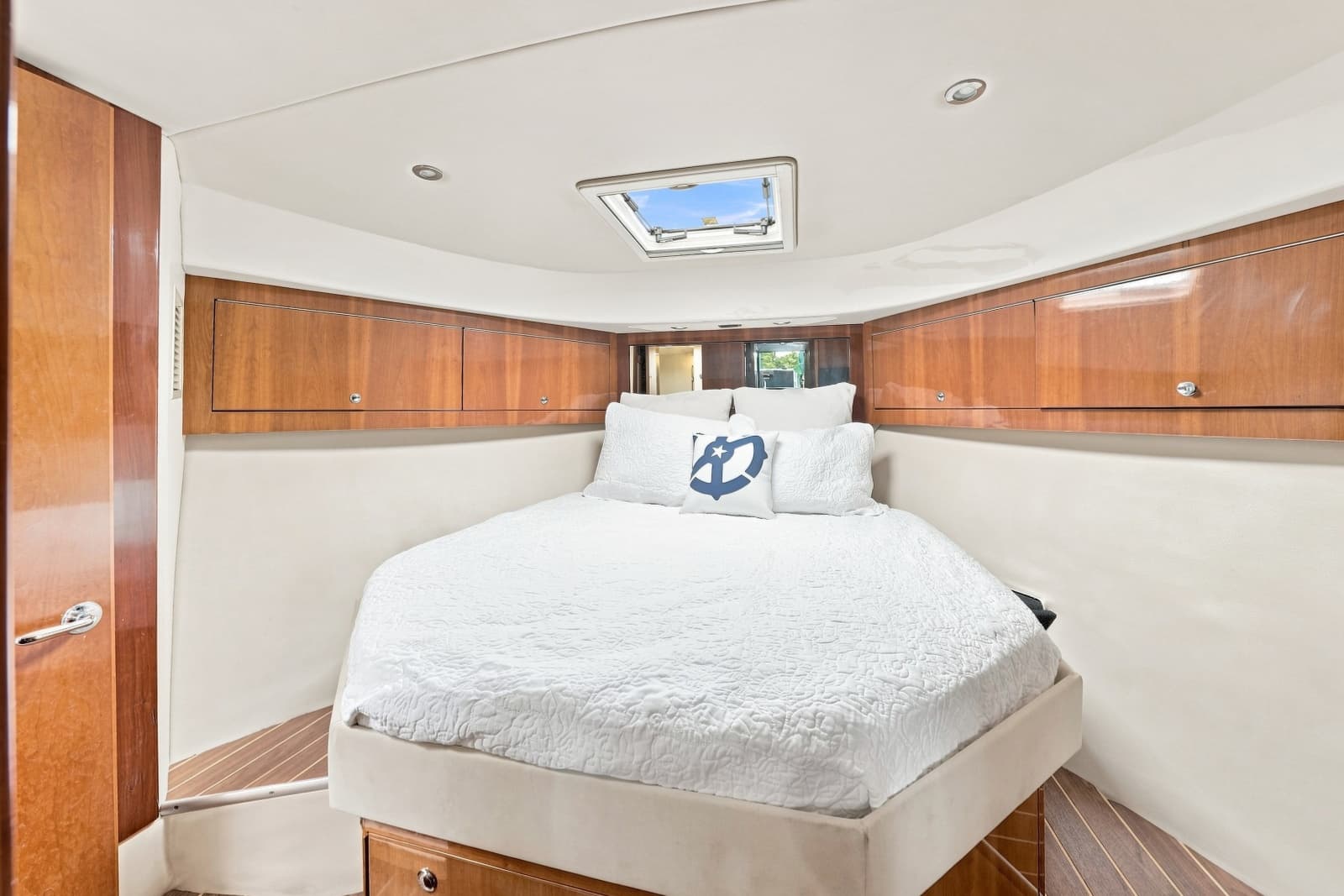 2009 Riviera 4700 Sport Yacht - Photo 19