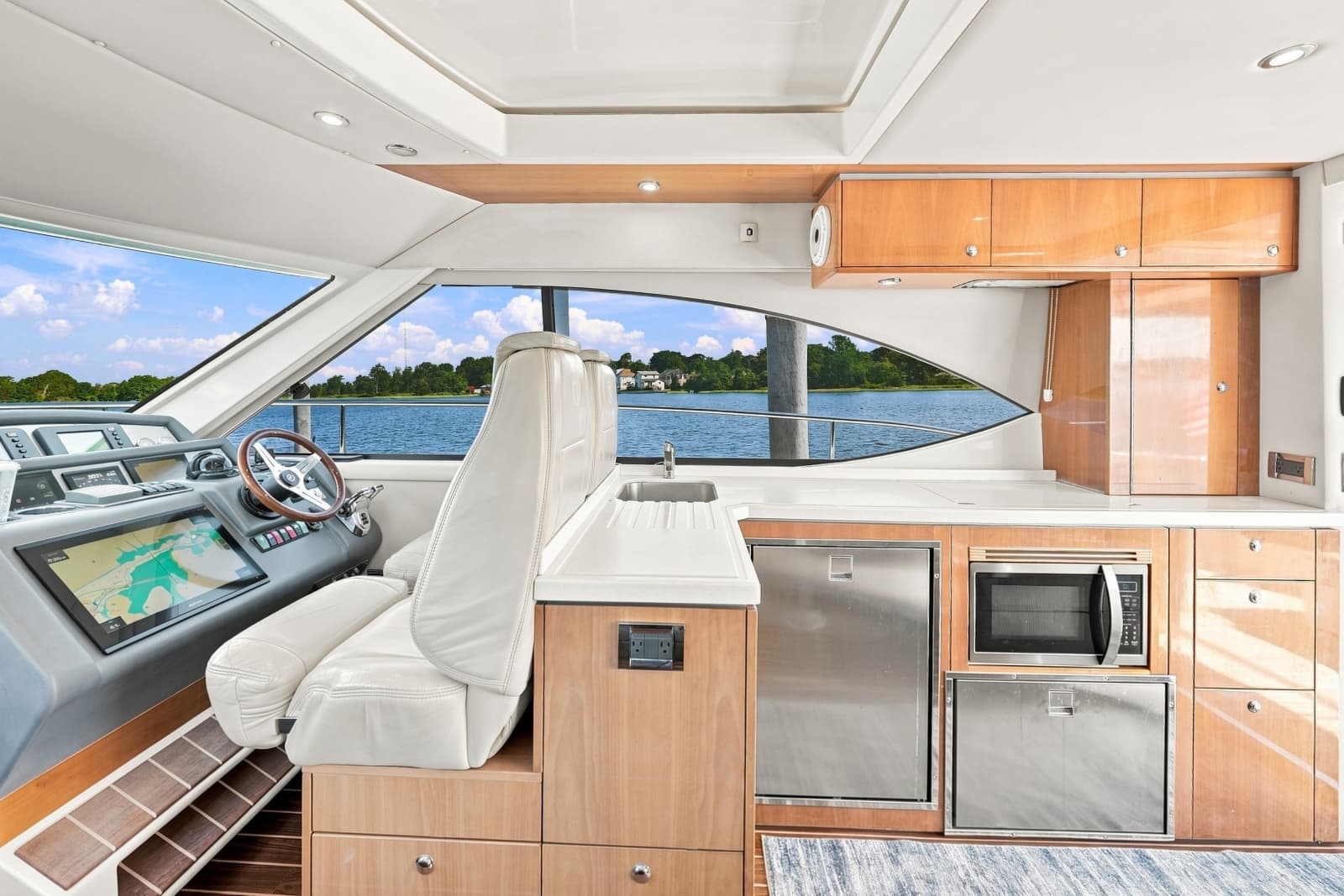 2009 Riviera 4700 Sport Yacht - Photo 14