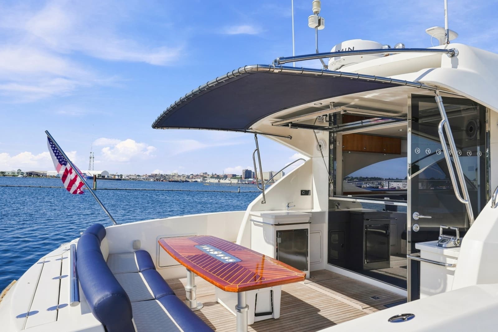 2009 Riviera 4700 Sport Yacht - Photo 6