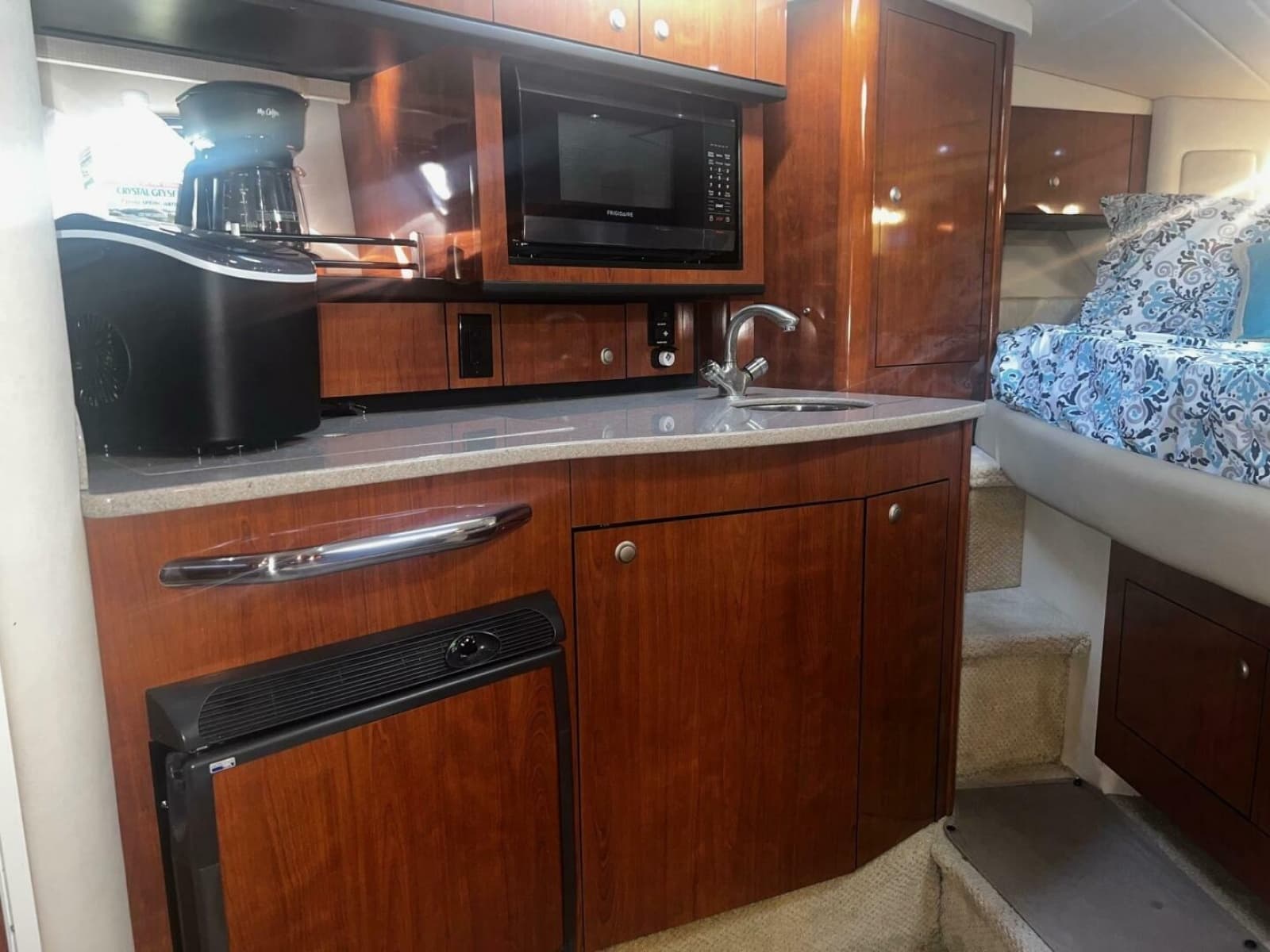 2007 Sea Ray 310 Sundancer - Photo 16