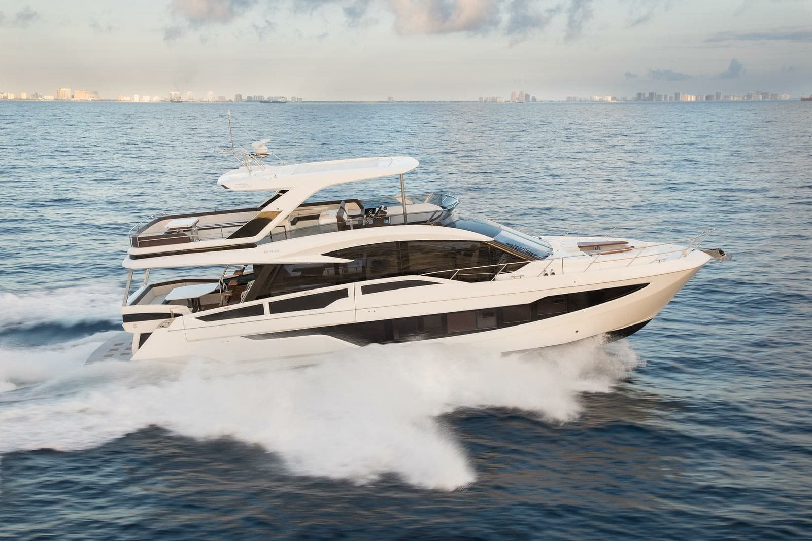 2024 Galeon 640 FLY - Photo 6