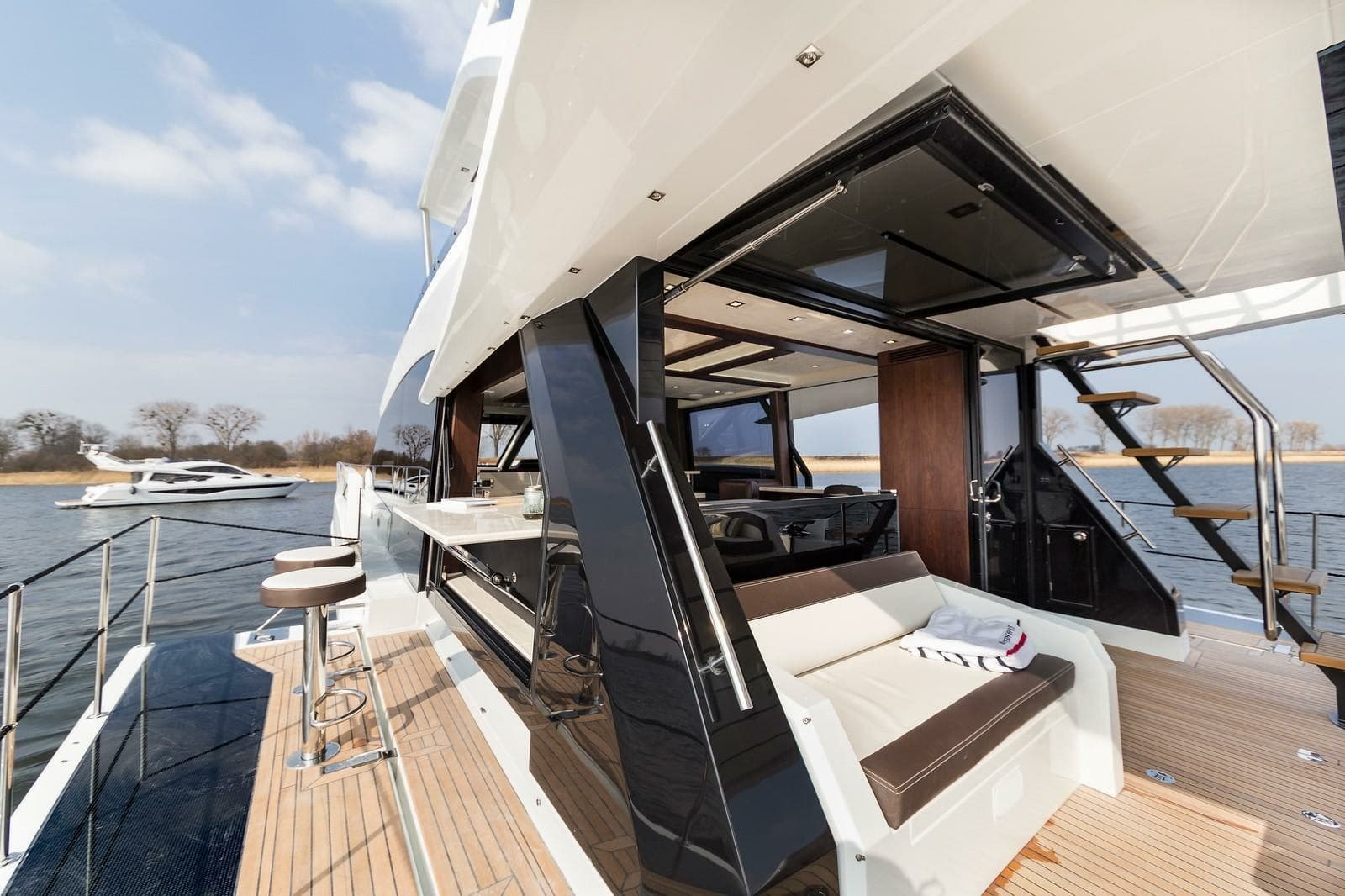 2024 Galeon 640 FLY - Photo 11