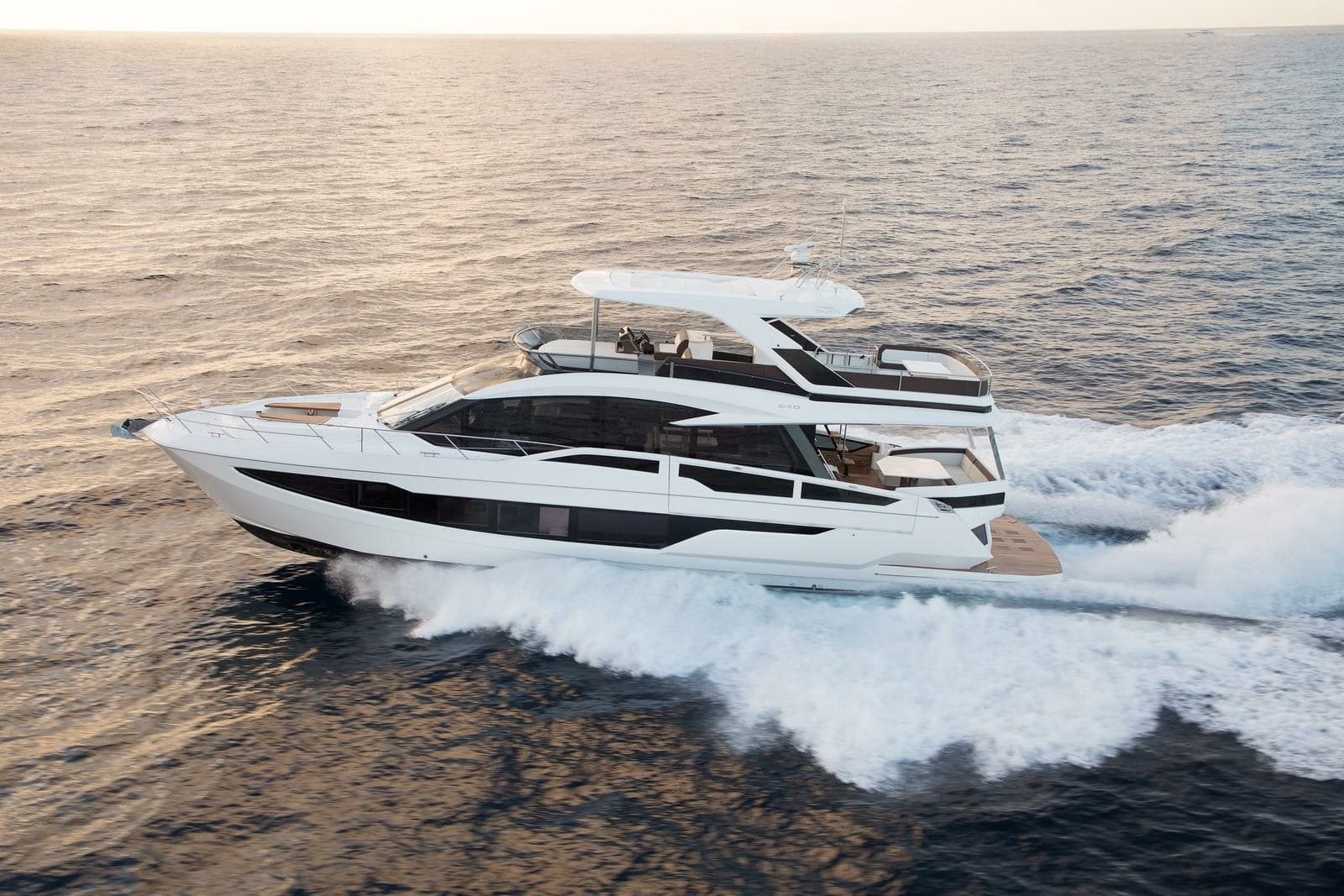 2024 Galeon 640 FLY - Photo 4
