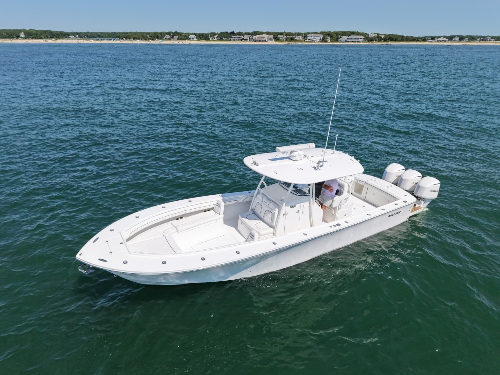 2016 Regulator 34CC - Photo 15