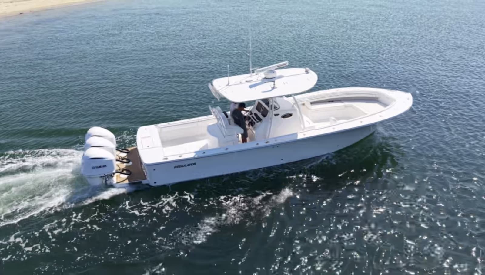 2016 Regulator 34CC - Photo 2