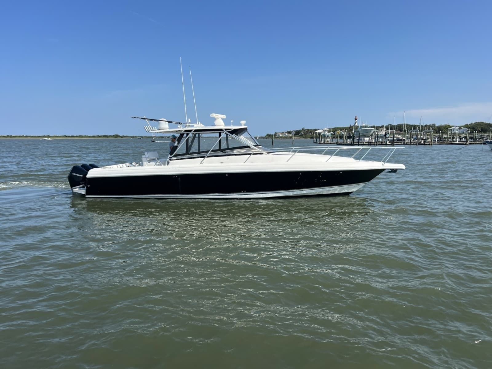 2007 Intrepid 377 Walkaround - Photo 3