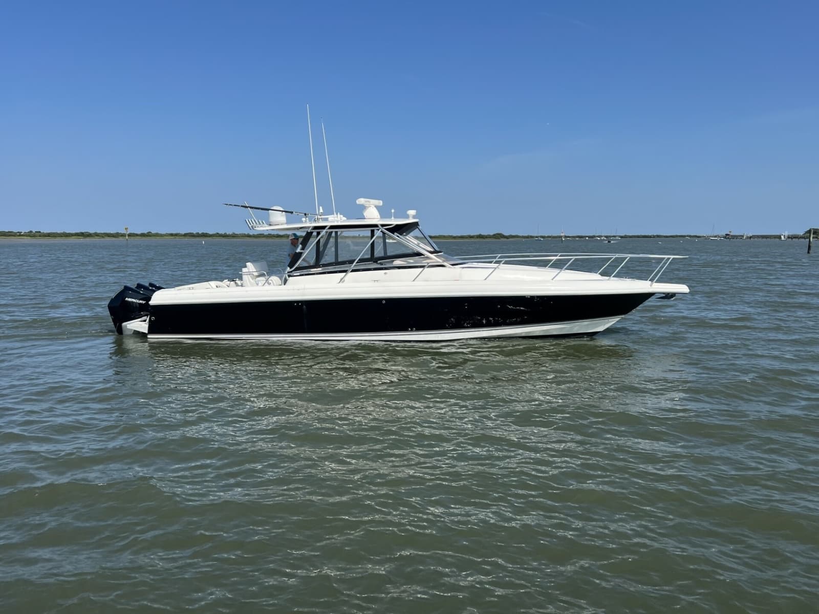 2007 Intrepid 377 Walkaround - Photo 1