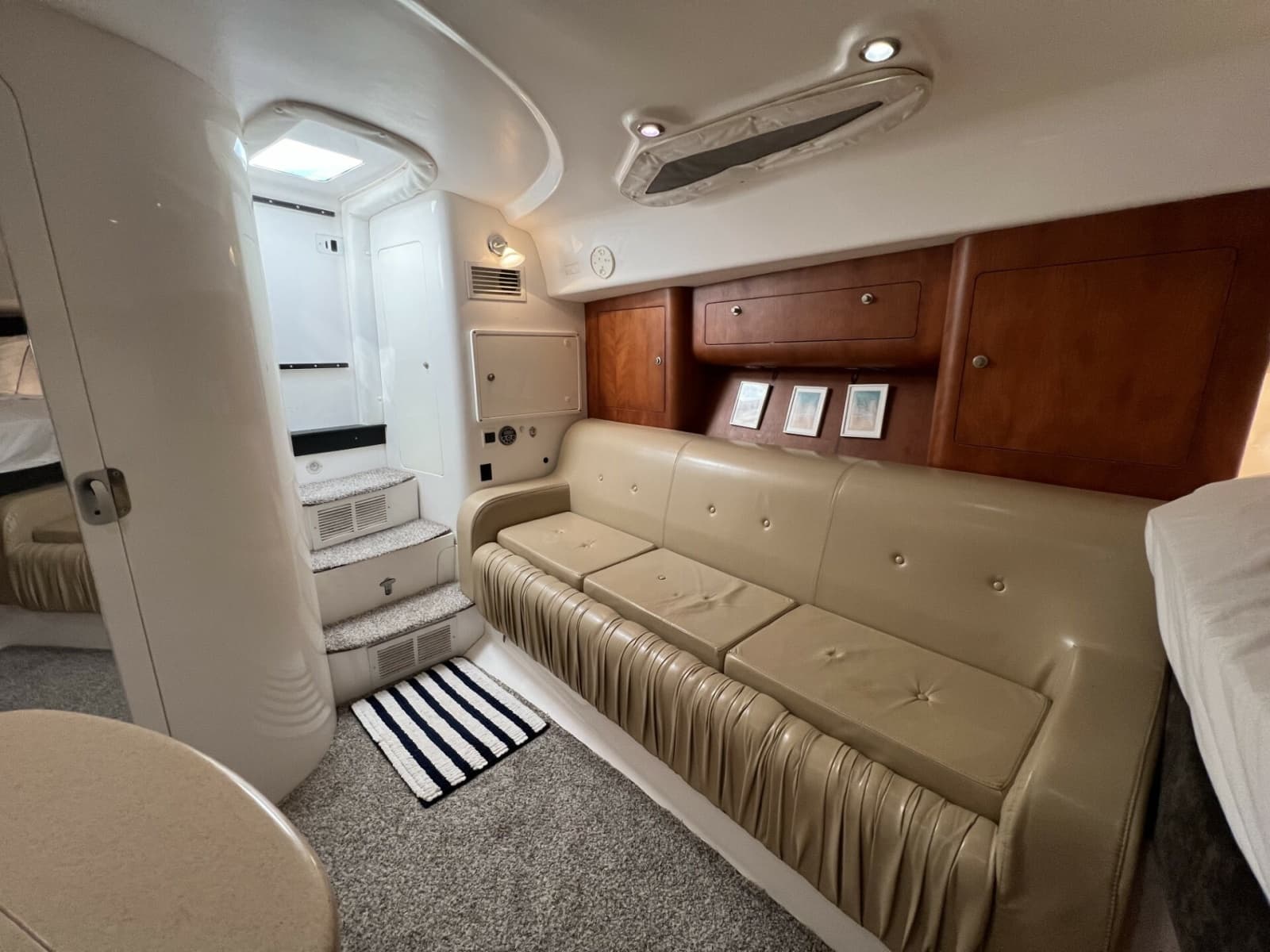 2007 Intrepid 377 Walkaround - Photo 34