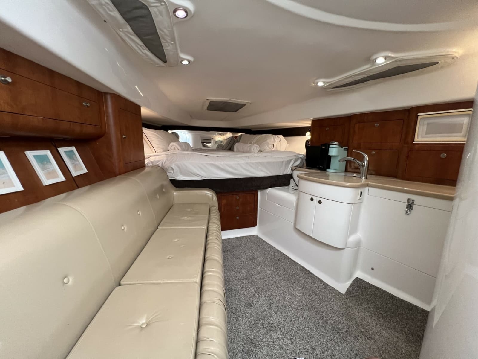 2007 Intrepid 377 Walkaround - Photo 30
