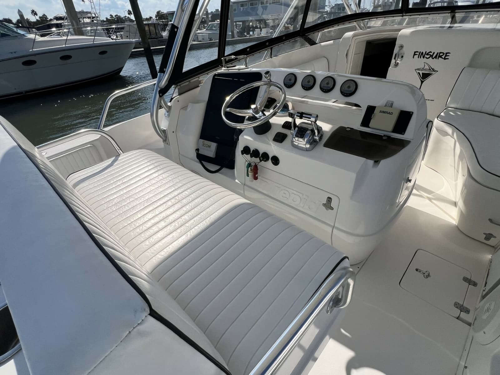 2007 Intrepid 377 Walkaround - Photo 20