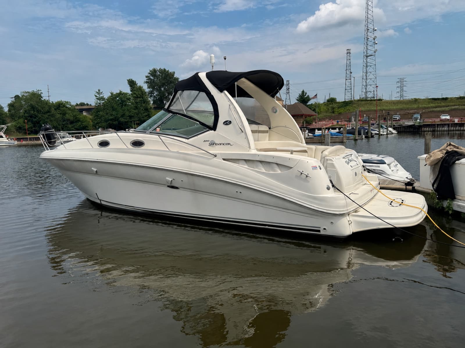 2004 Sea Ray 320 Sundancer - Photo 1
