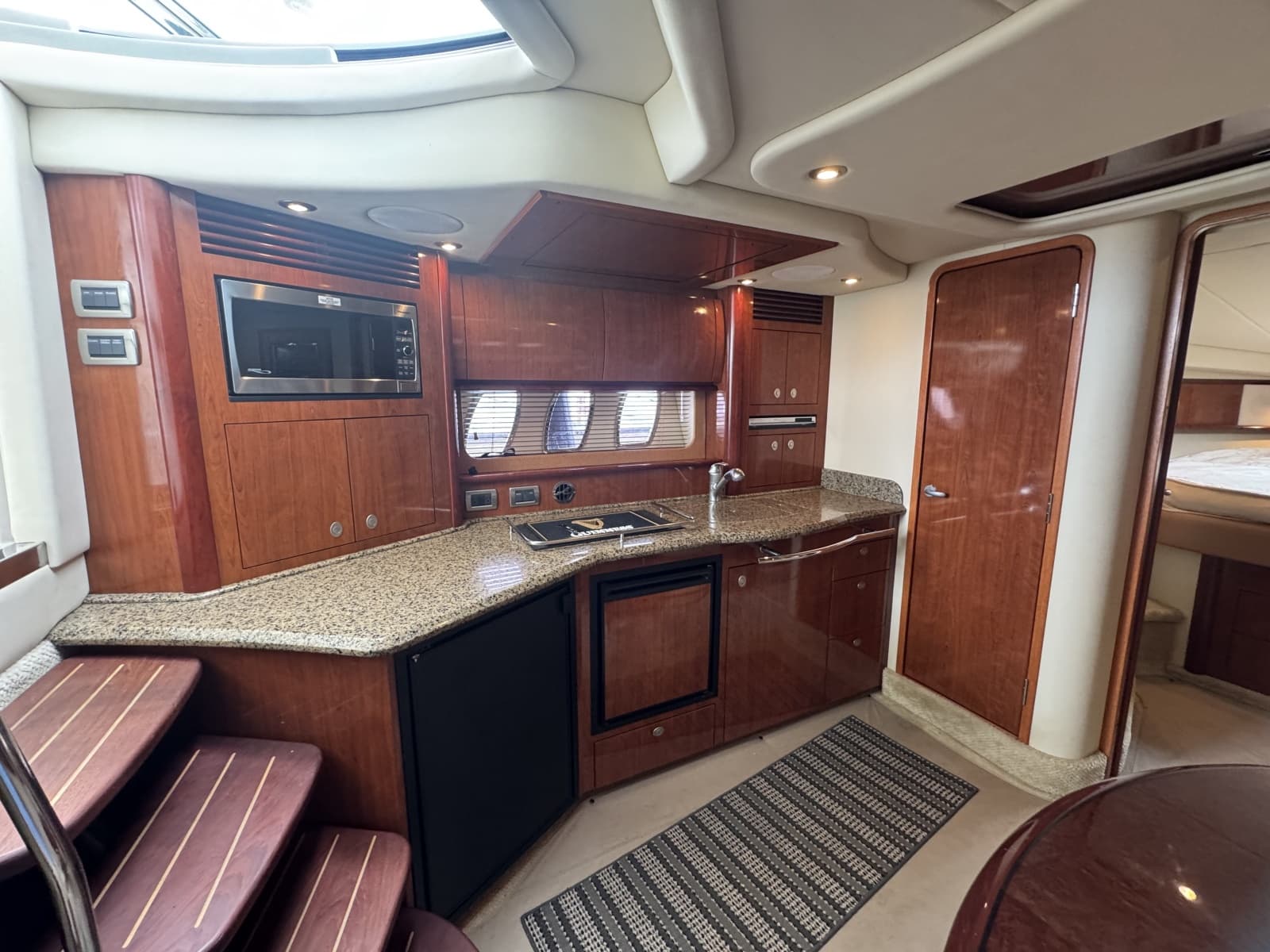 2006 Sea Ray 40 Sundancer - Photo 10