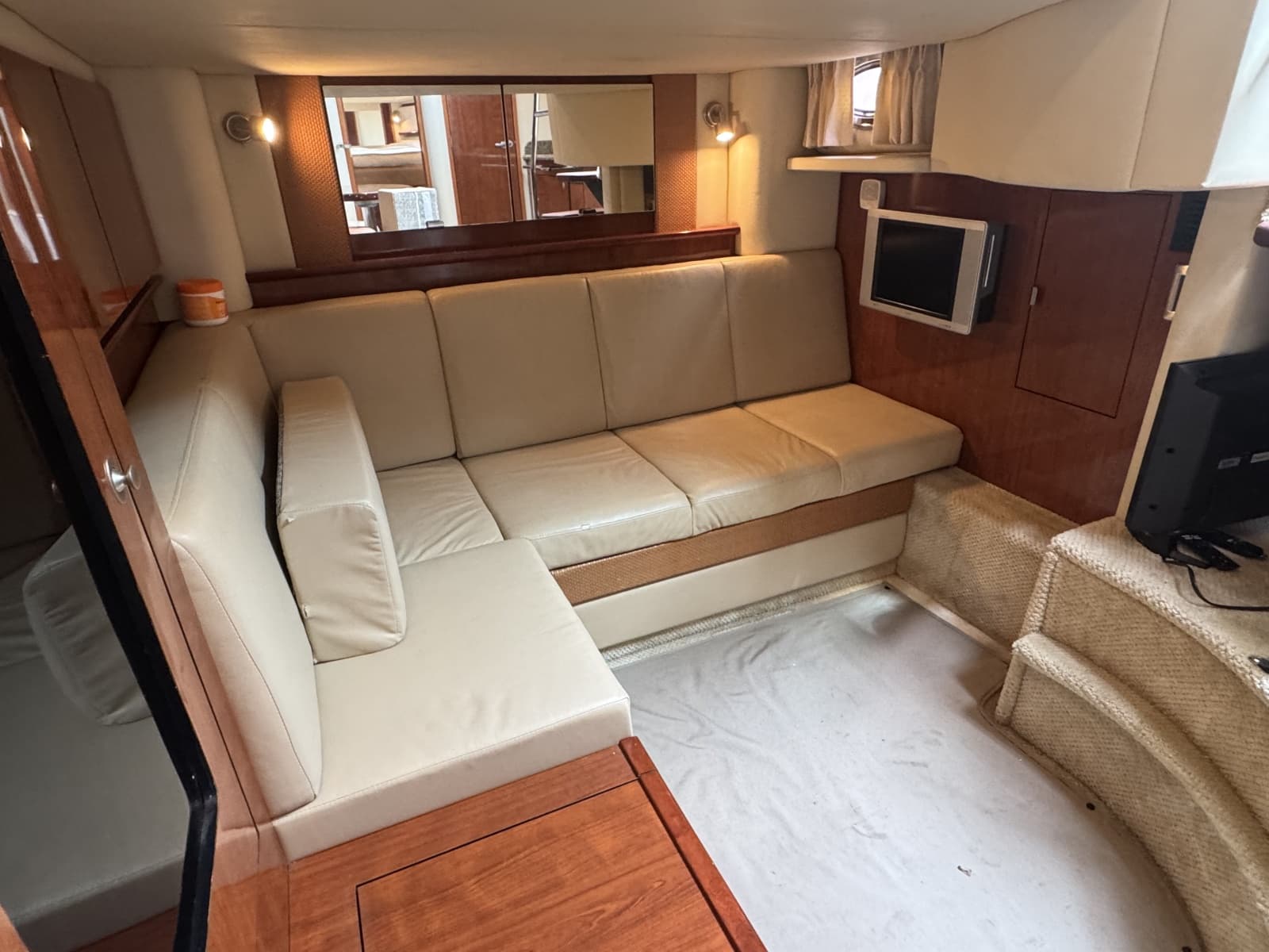 2006 Sea Ray 40 Sundancer - Photo 19