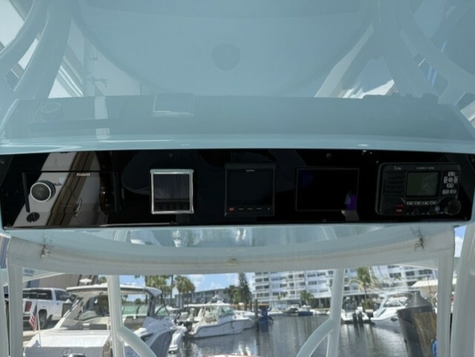 2021 Valhalla Boatworks V-33 - Photo 12