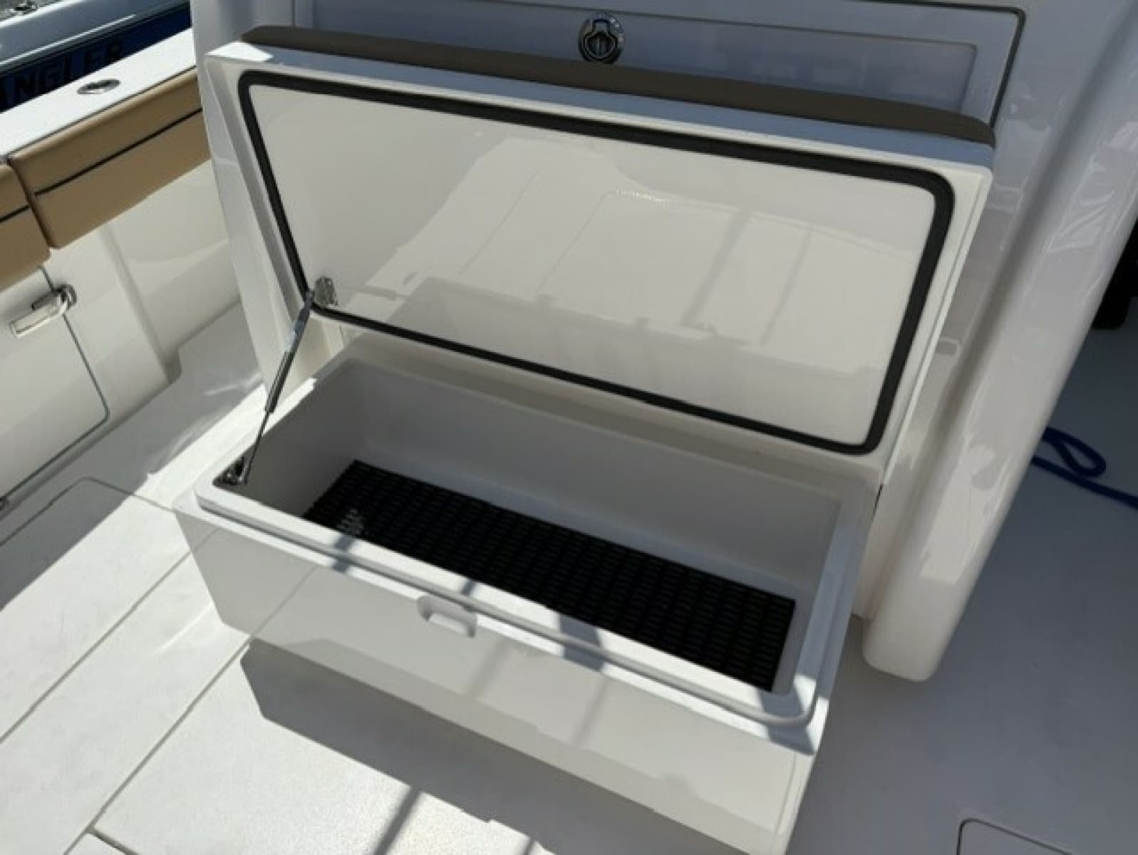 2021 Valhalla Boatworks V-33 - Photo 8