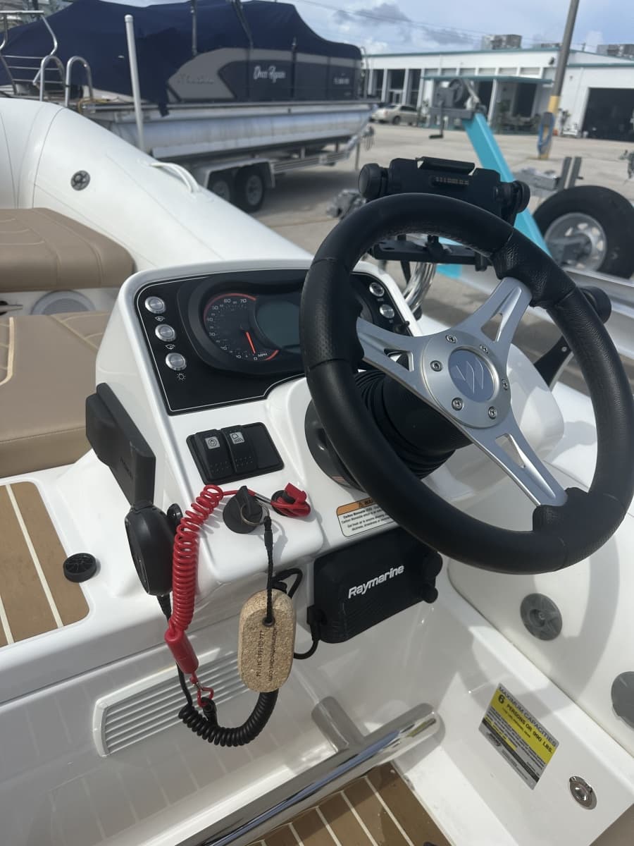 2026 Williams Jet Tenders  - Photo 2