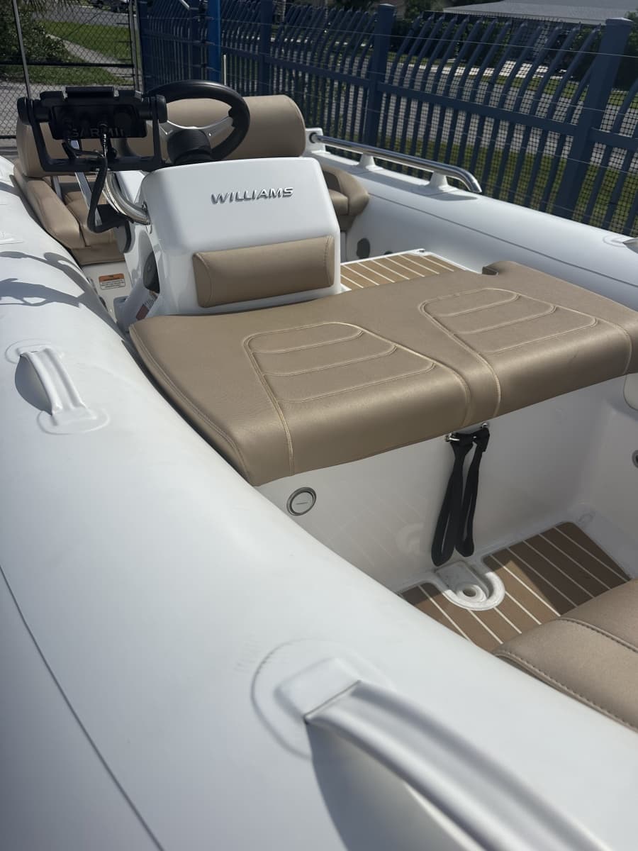 2026 Williams Jet Tenders  - Photo 4