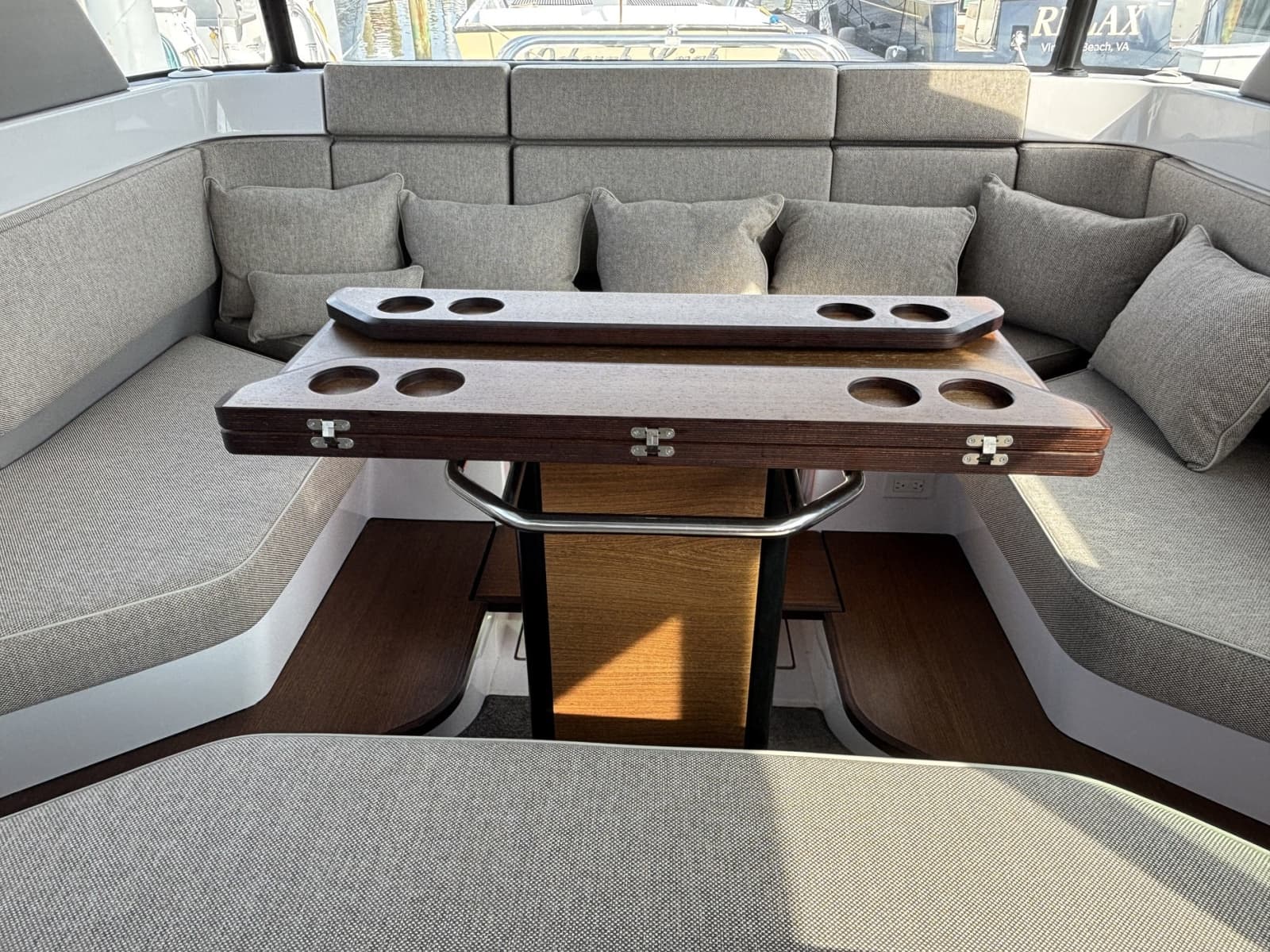 2023 Axopar 45 XC Cross Cabin - Photo 19