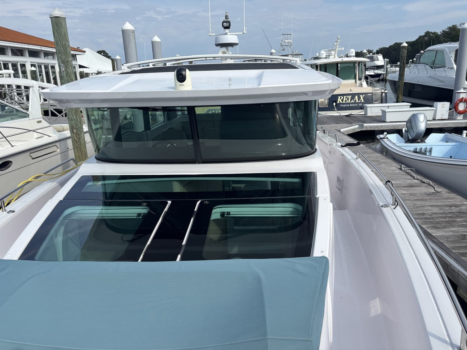 2023 Axopar 45 XC Cross Cabin - Photo 31