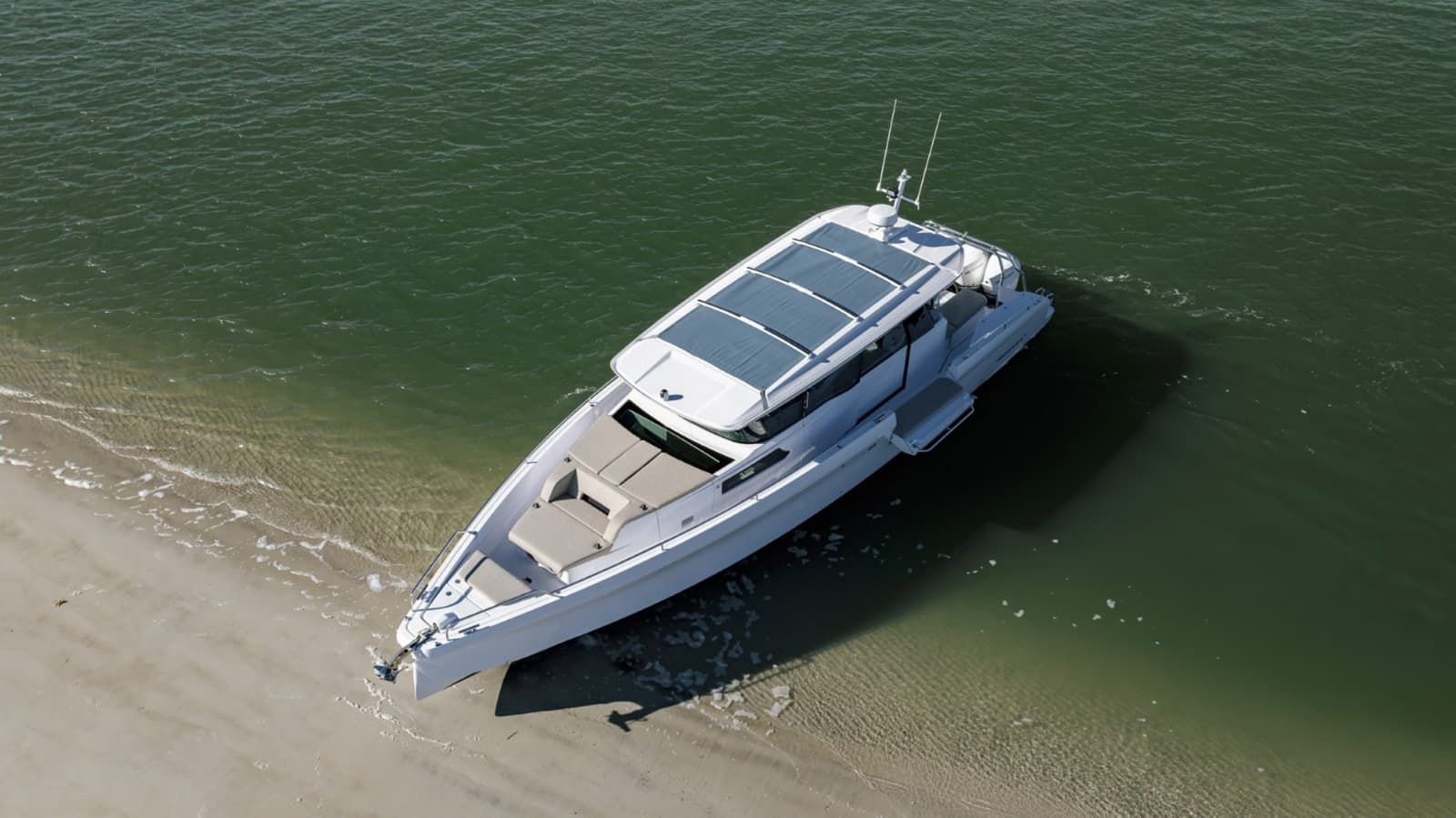 2023 Axopar 45 XC Cross Cabin - Photo 2