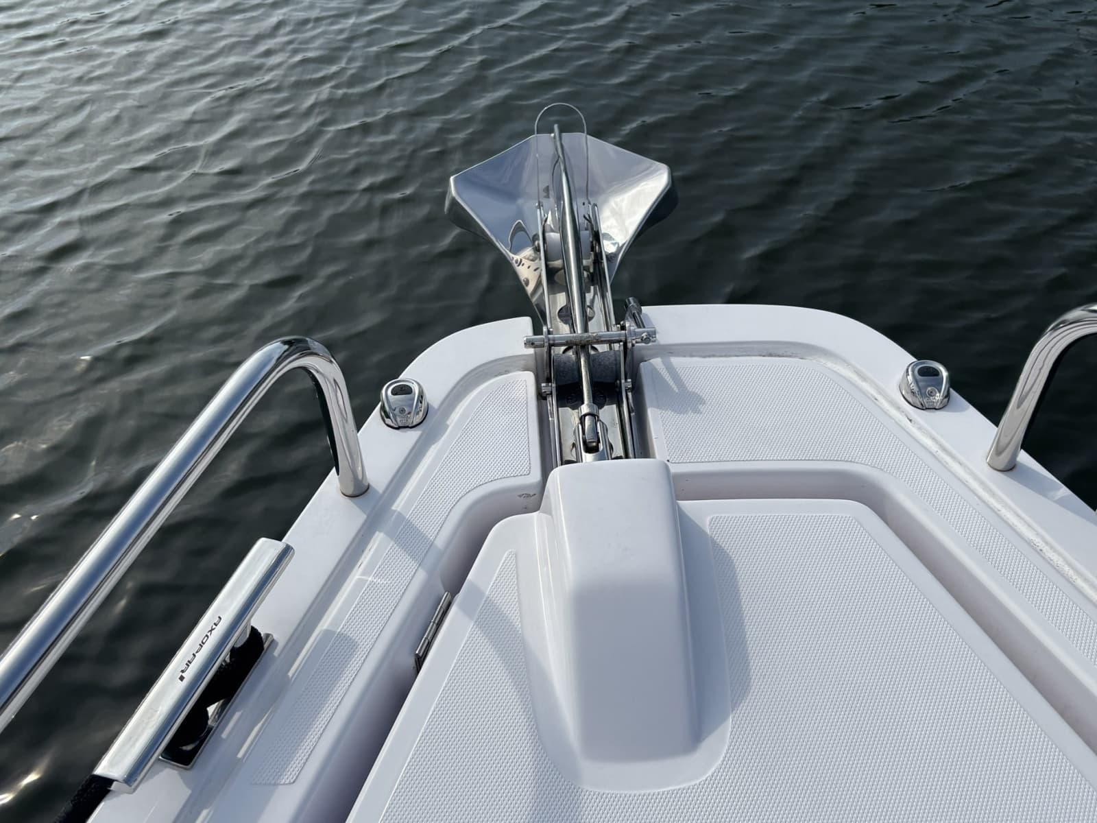 2023 Axopar 45 XC Cross Cabin - Photo 30