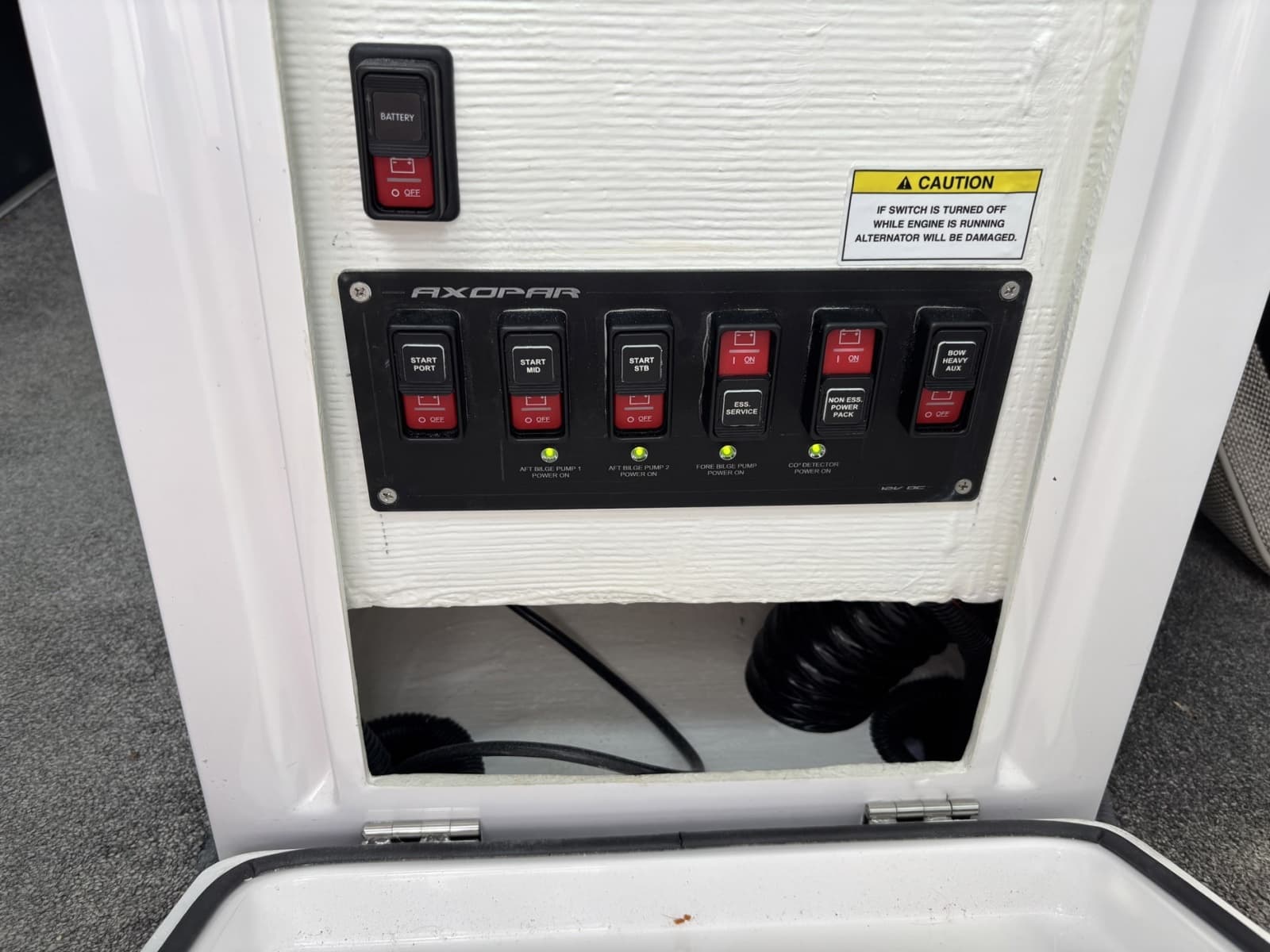 2023 Axopar 45 XC Cross Cabin - Photo 15