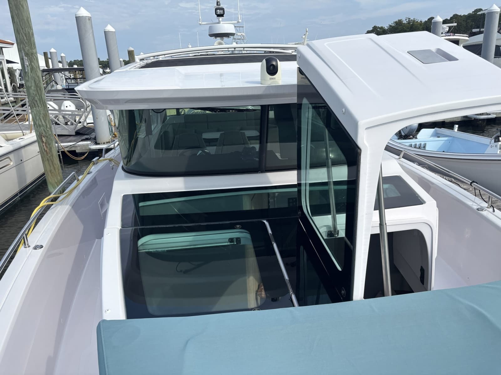 2023 Axopar 45 XC Cross Cabin - Photo 36