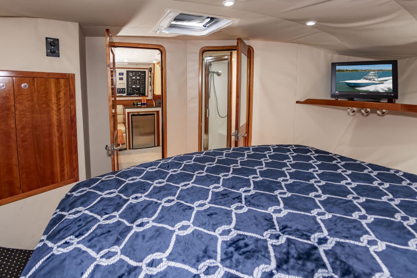 2004 Albemarle 410 Express - Photo 45
