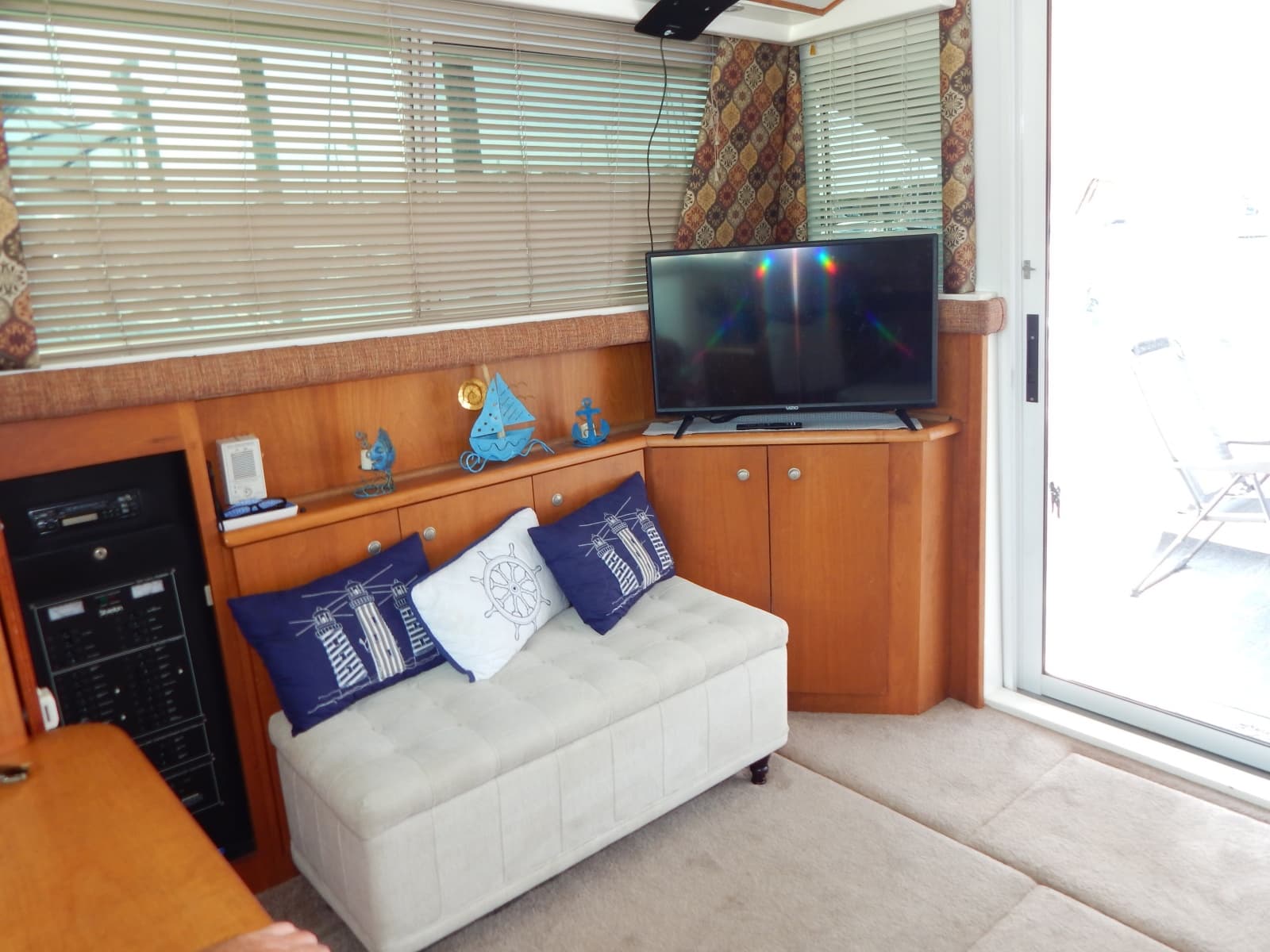 1996 Silverton 37 Convertible - Photo 19