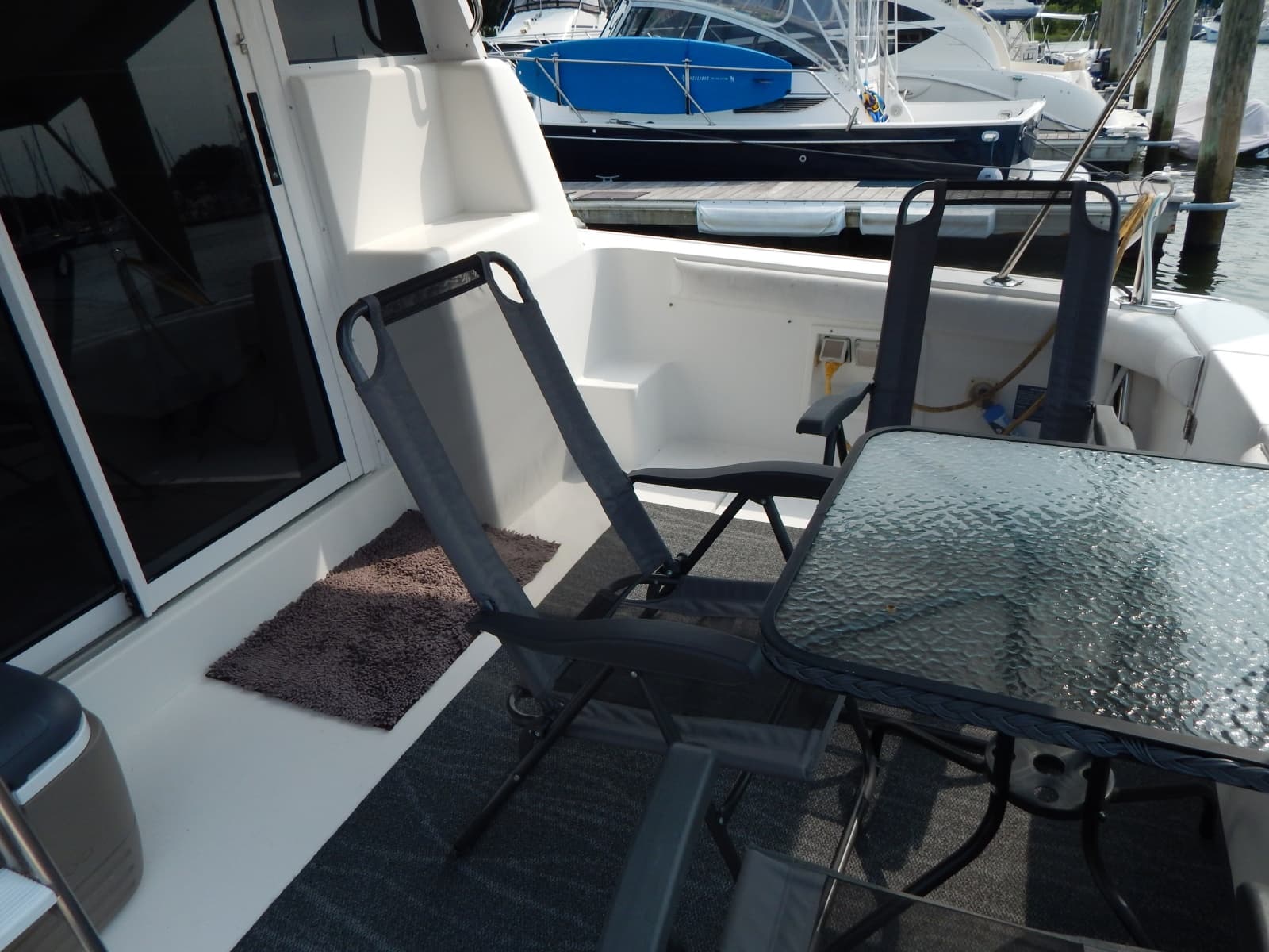 1996 Silverton 37 Convertible - Photo 30
