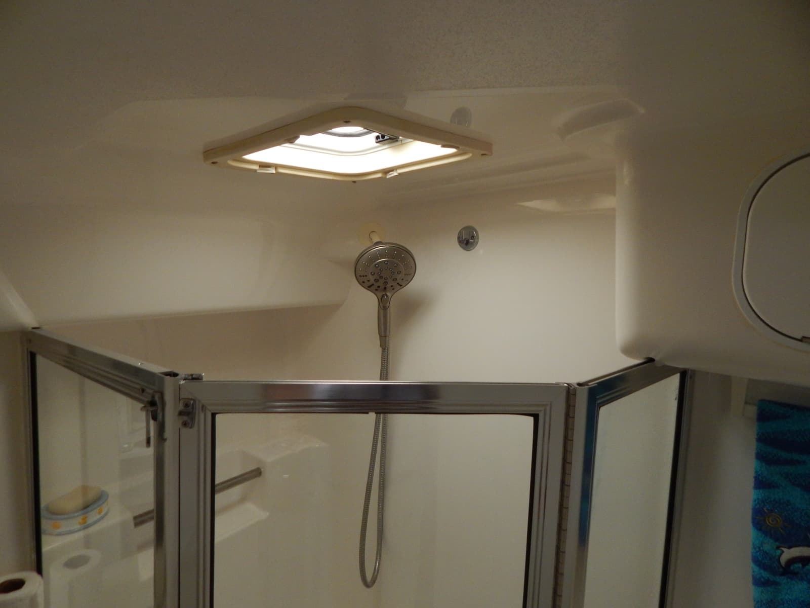 1996 Silverton 37 Convertible - Photo 9