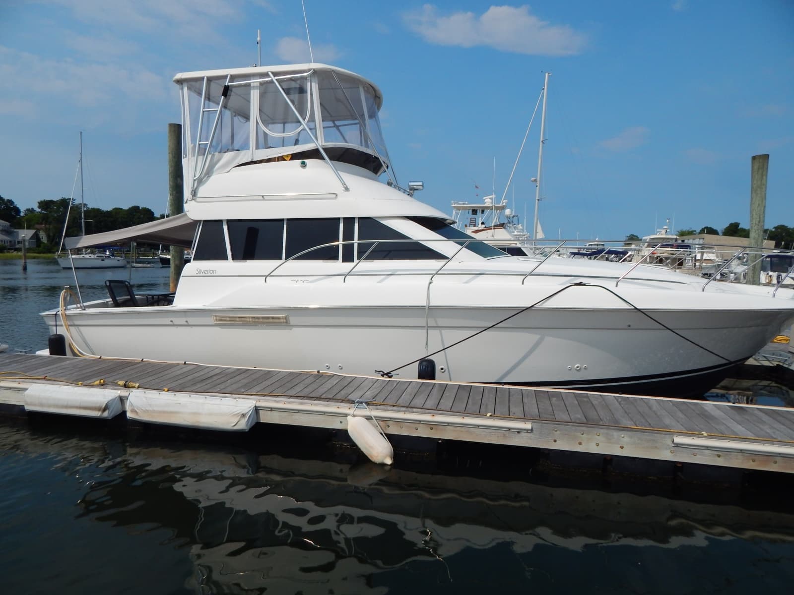 1996 Silverton 37 Convertible - Photo 38