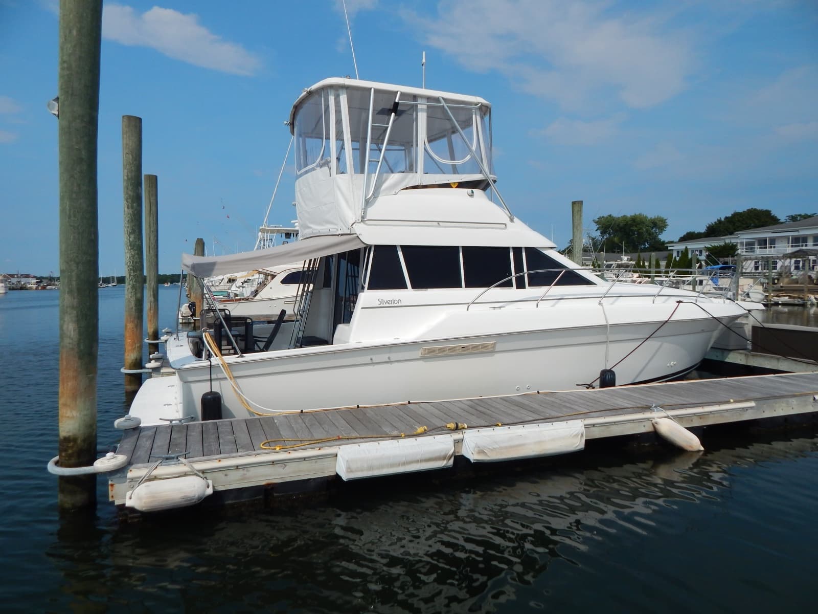 1996 Silverton 37 Convertible - Photo 1
