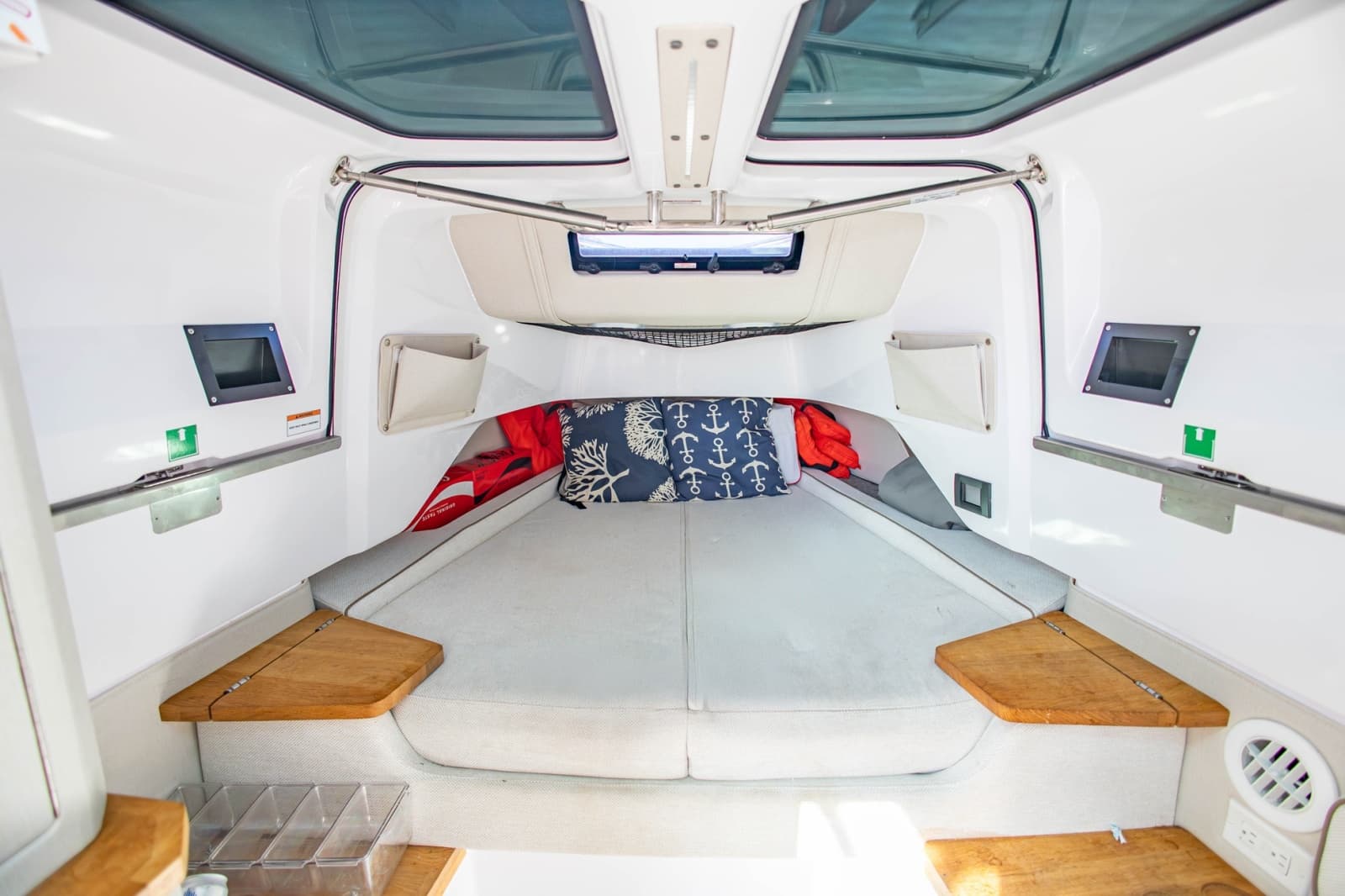 2025 Axopar Sun Top - Photo 33