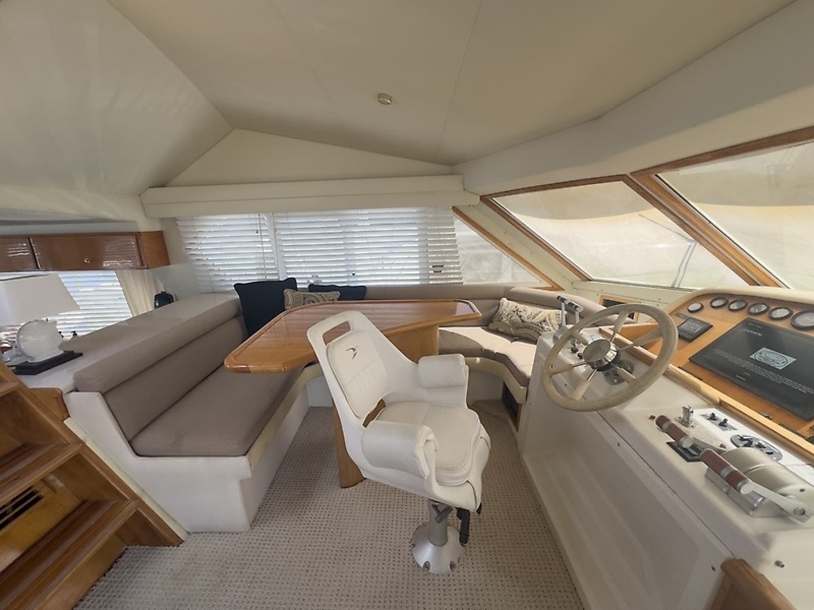 2001 Navigator 5300 Classic - Photo 27